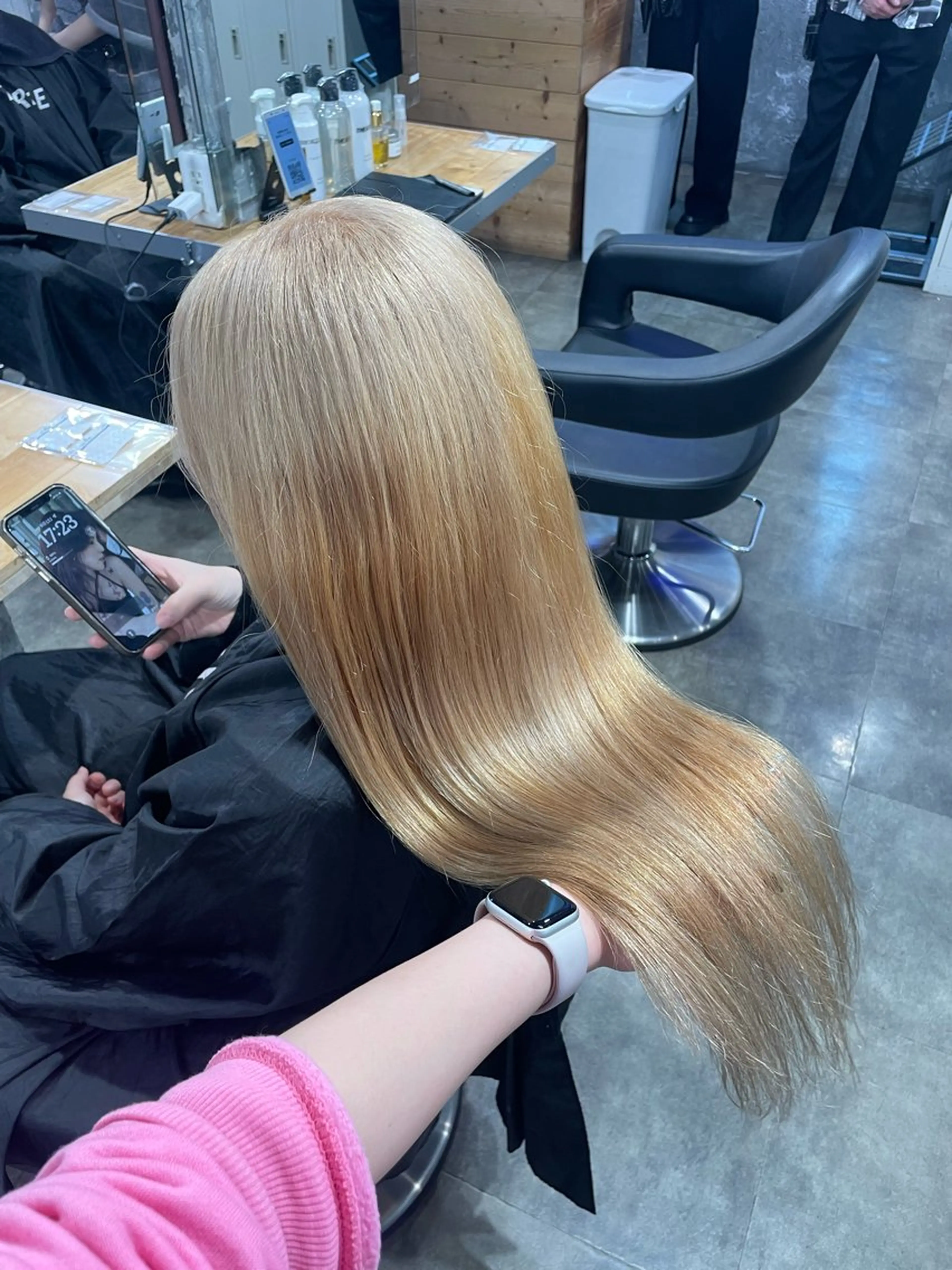 ロング ヘアカラー ハイトーンブロンド 横浜💞ミオのヘアスタイル