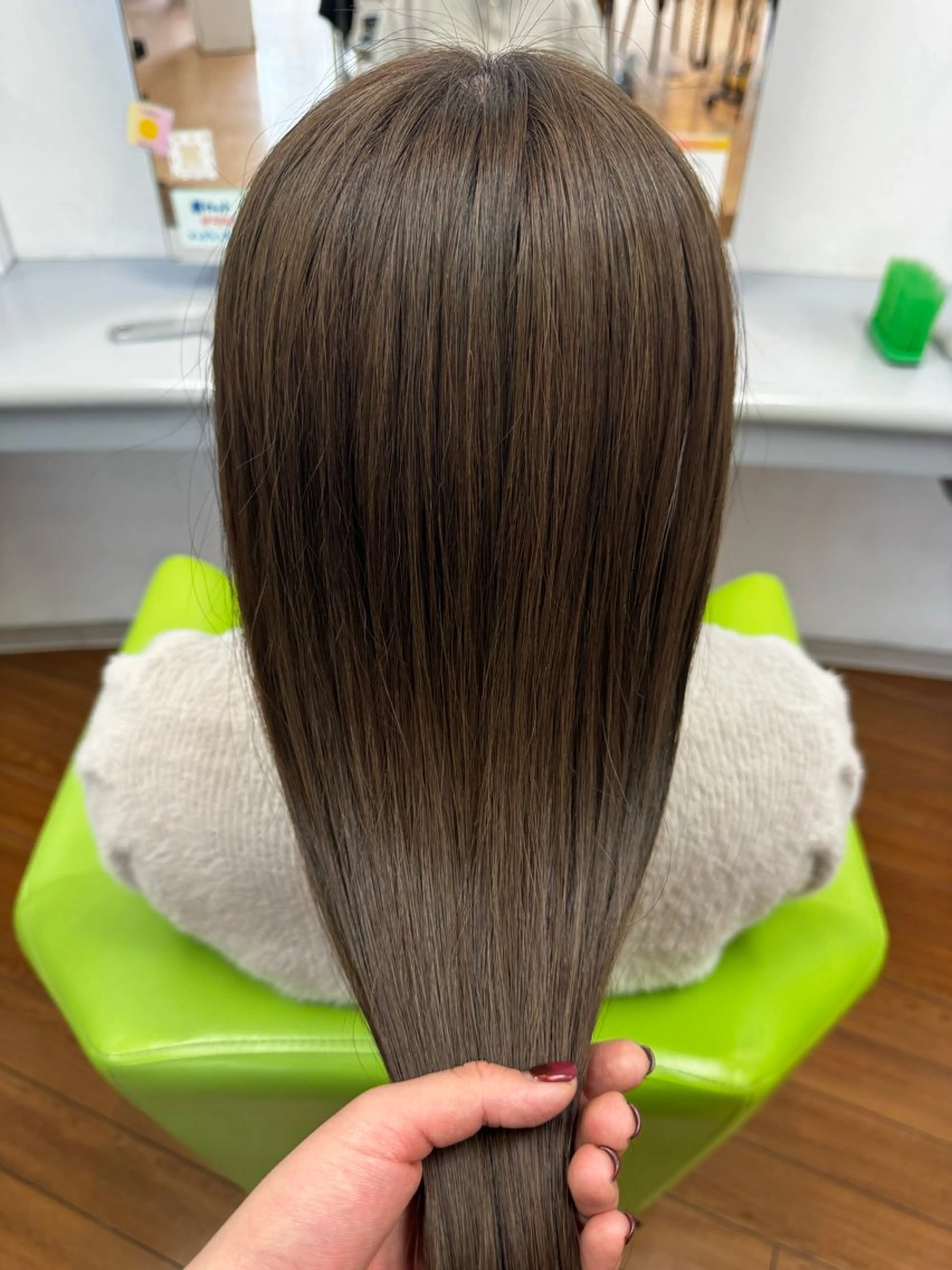 ロング カラー ベージュカラー ブリーチ 透明感カラー ブリーチなしカラー 似合わせカット μ.Akane所属・μ Akaneのヘアスタイル
