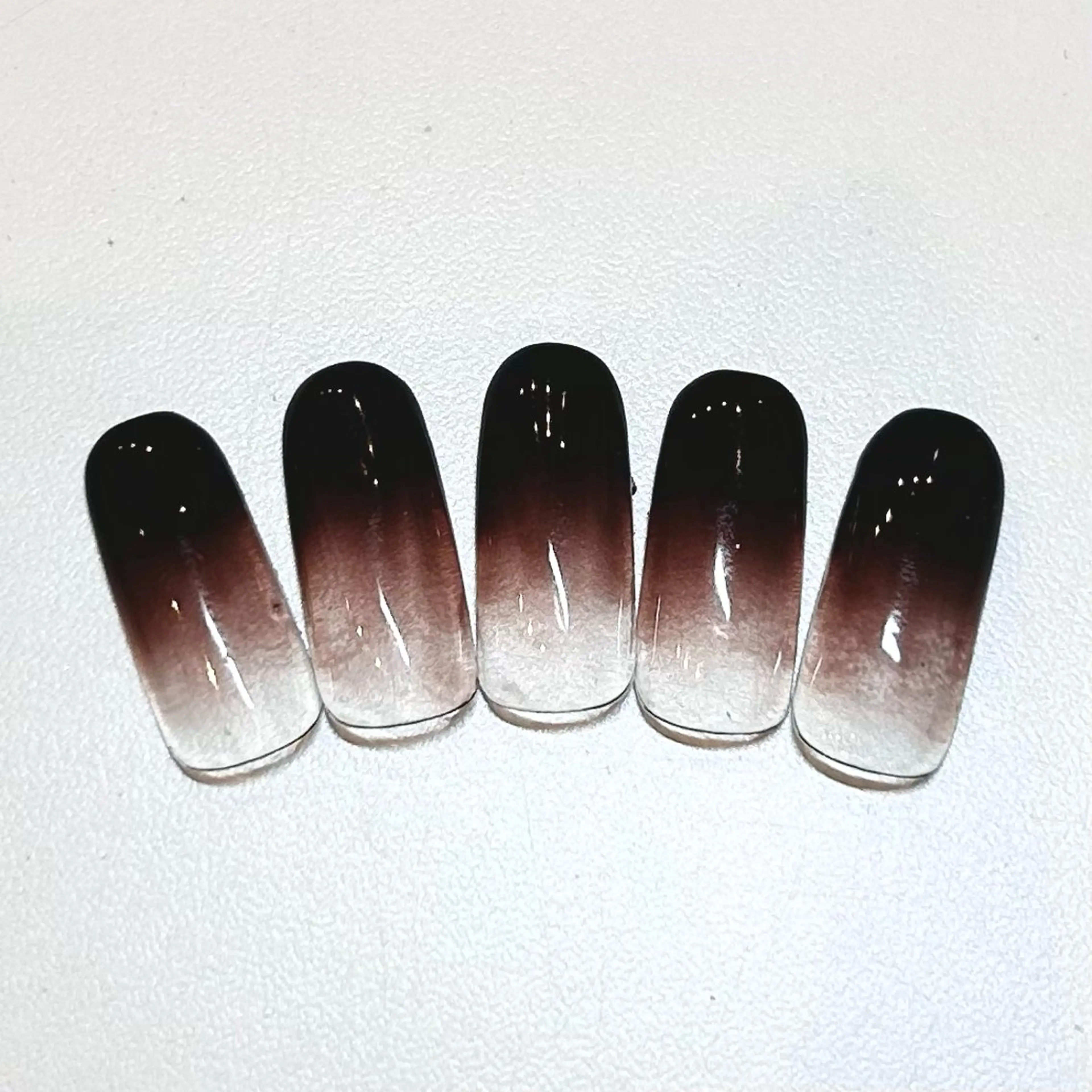 ネイル グラデーション OfHAIR自由が丘WEST店所属・🪐ほそだ ひとみ🪐のマツエク・マツパデザイン