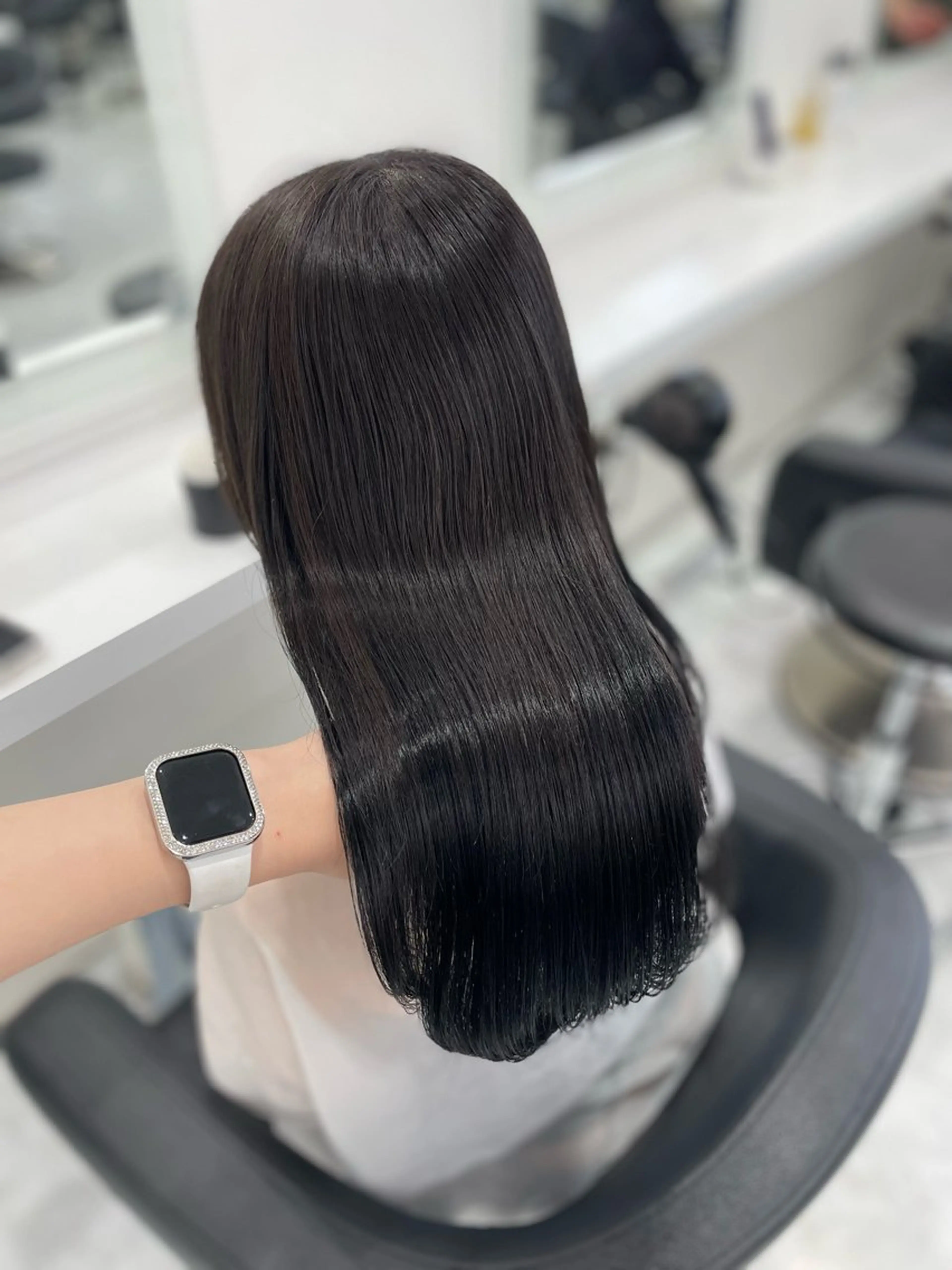 セミロング 🤍韓国🤍大人っぽ ベージュ🤍ブラウンのヘアスタイル