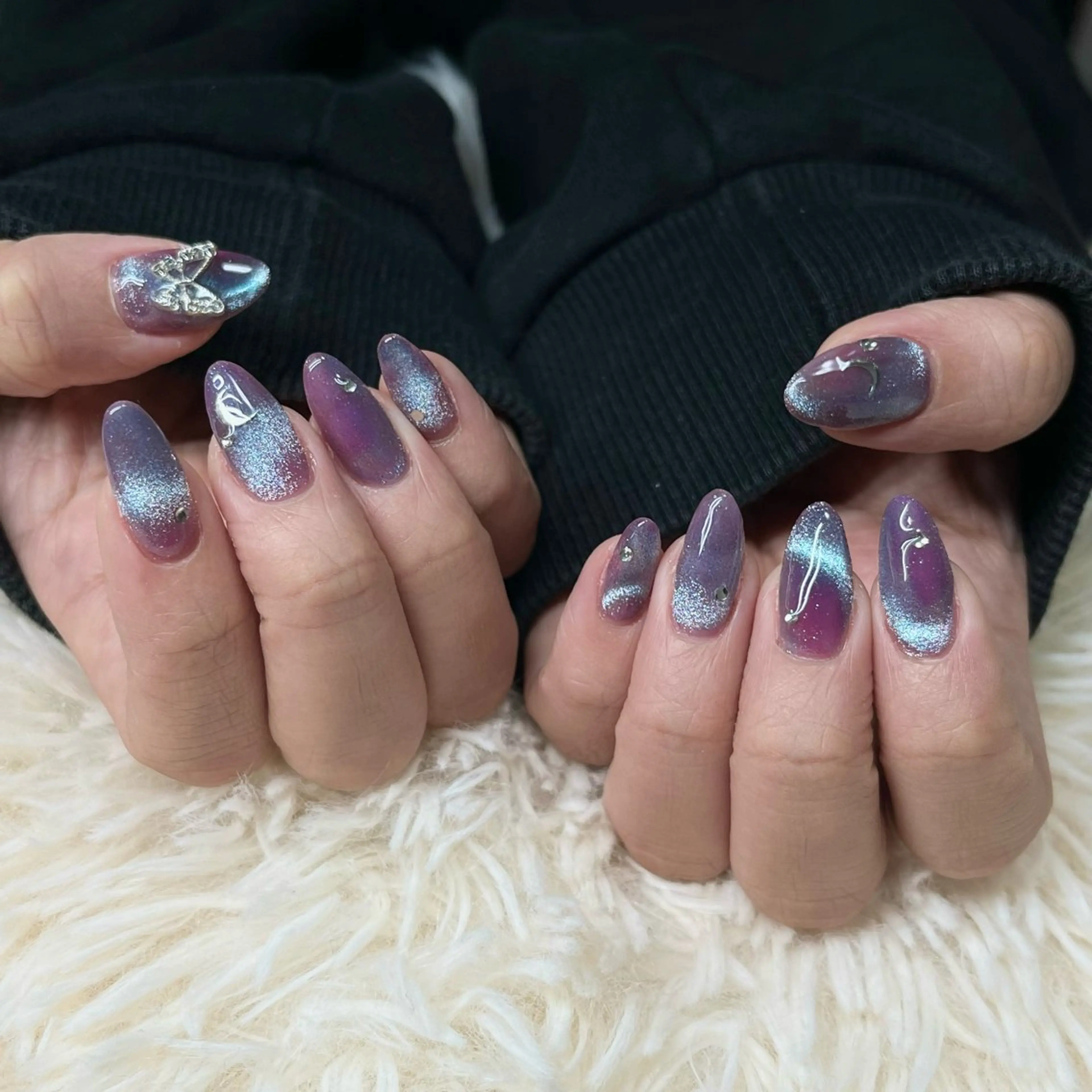 ネイル アートネイル キラキラネイル 韓国ネイル ラメ(グリッター) ロングネイル ハンドネイル 🐕🦺Yappy 💗A-tanのネイルデザイン