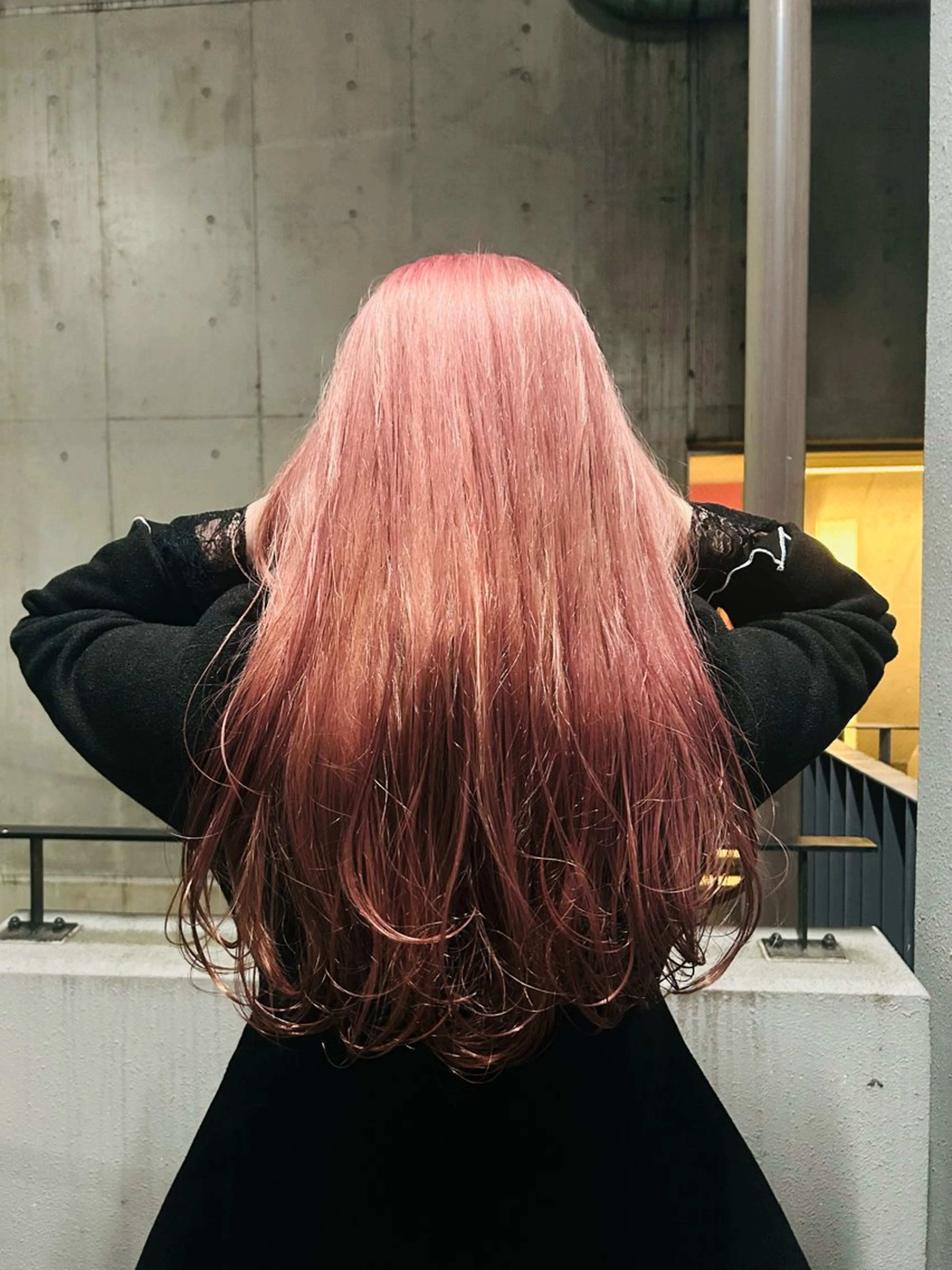 ロング カラー ヘアカラー エフェクトブリーチ／ レイヤーカット／翔のヘアスタイル