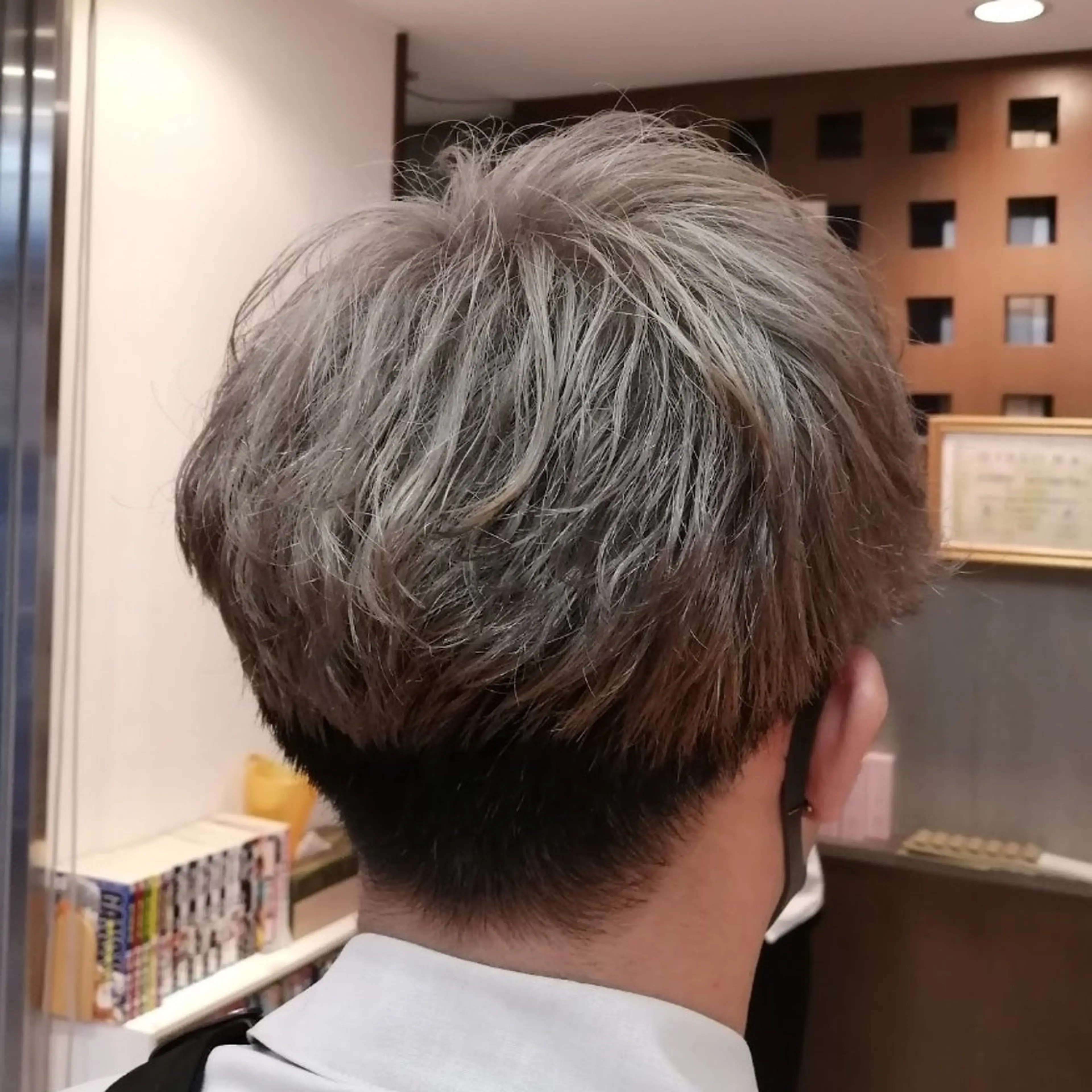 メンズ ショート カラー D/i所属・4店舗フリーランスⅠ Y/no〈夜のスパ〉のヘアスタイル