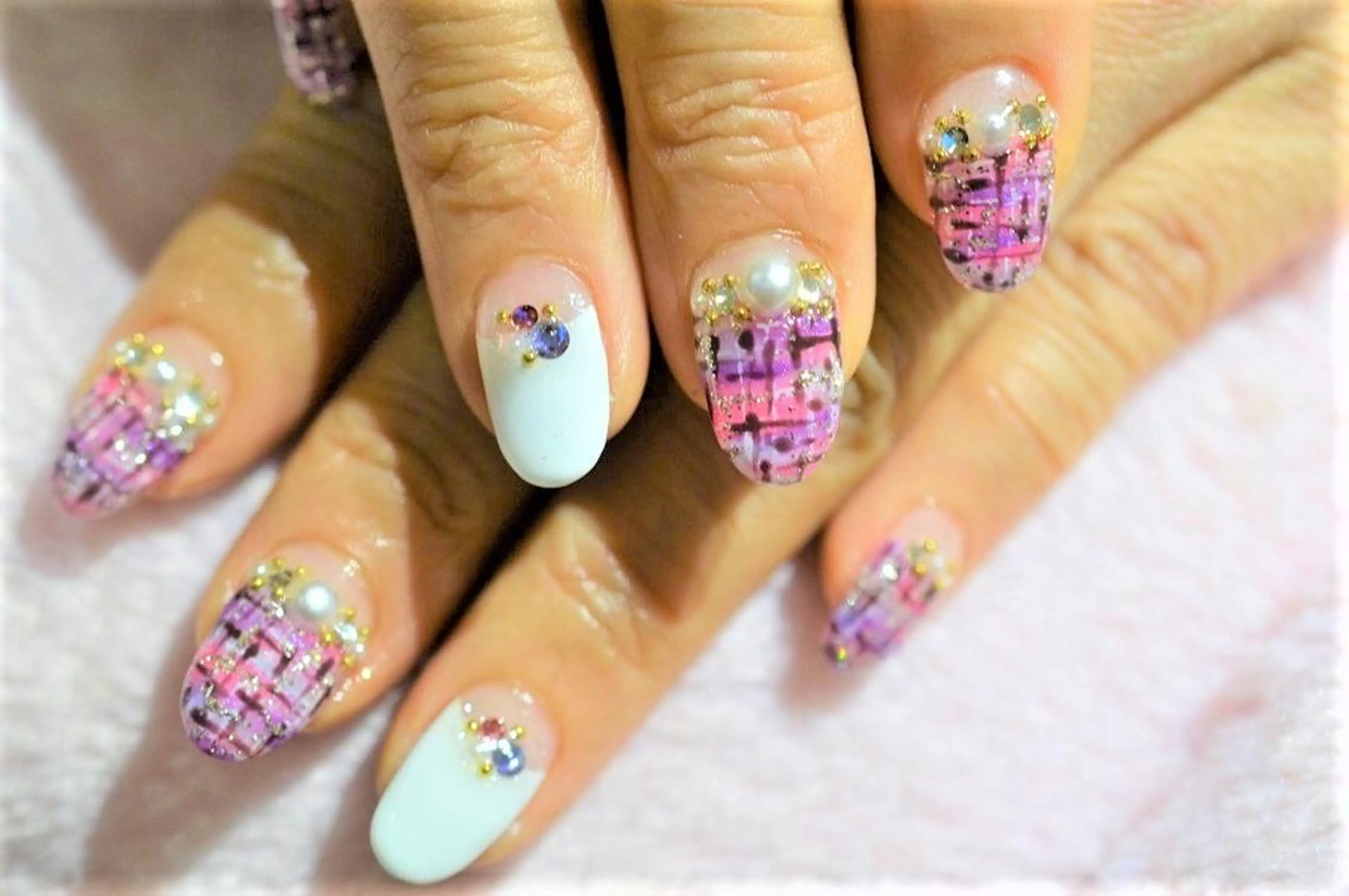 ネイル アートネイル ジェルネイル パラジェル 冬ネイル クリスマス nail Haniel所属・半蔵門サロンハニエル 魅神 ちよのネイルデザイン