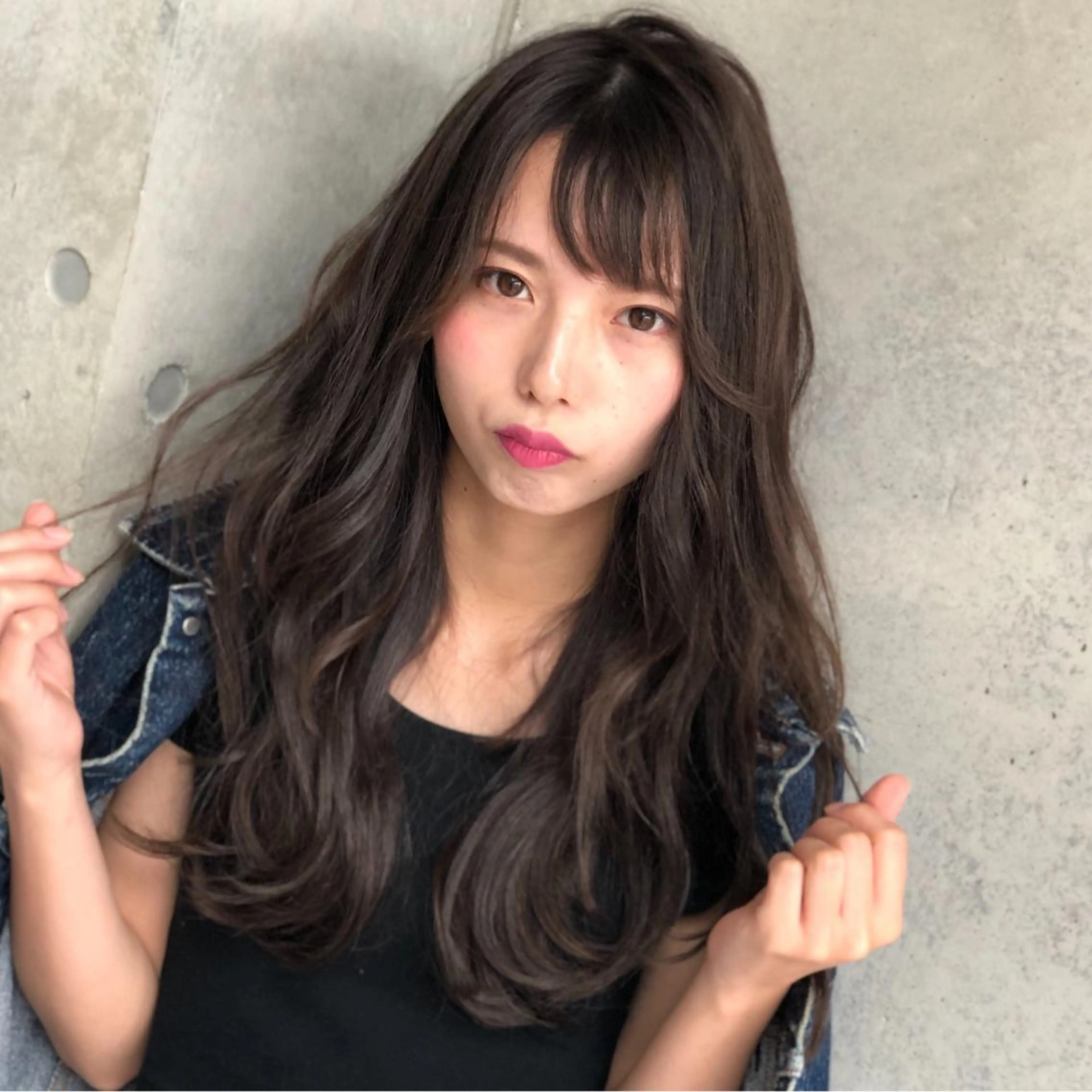 ロング カラー アッシュ オリーブアッシュ エクステ ロング ヘアカラー エクステ FERNA池袋所属・マンツーマン施術✂︎ 金田尚久🎨のヘアスタイル