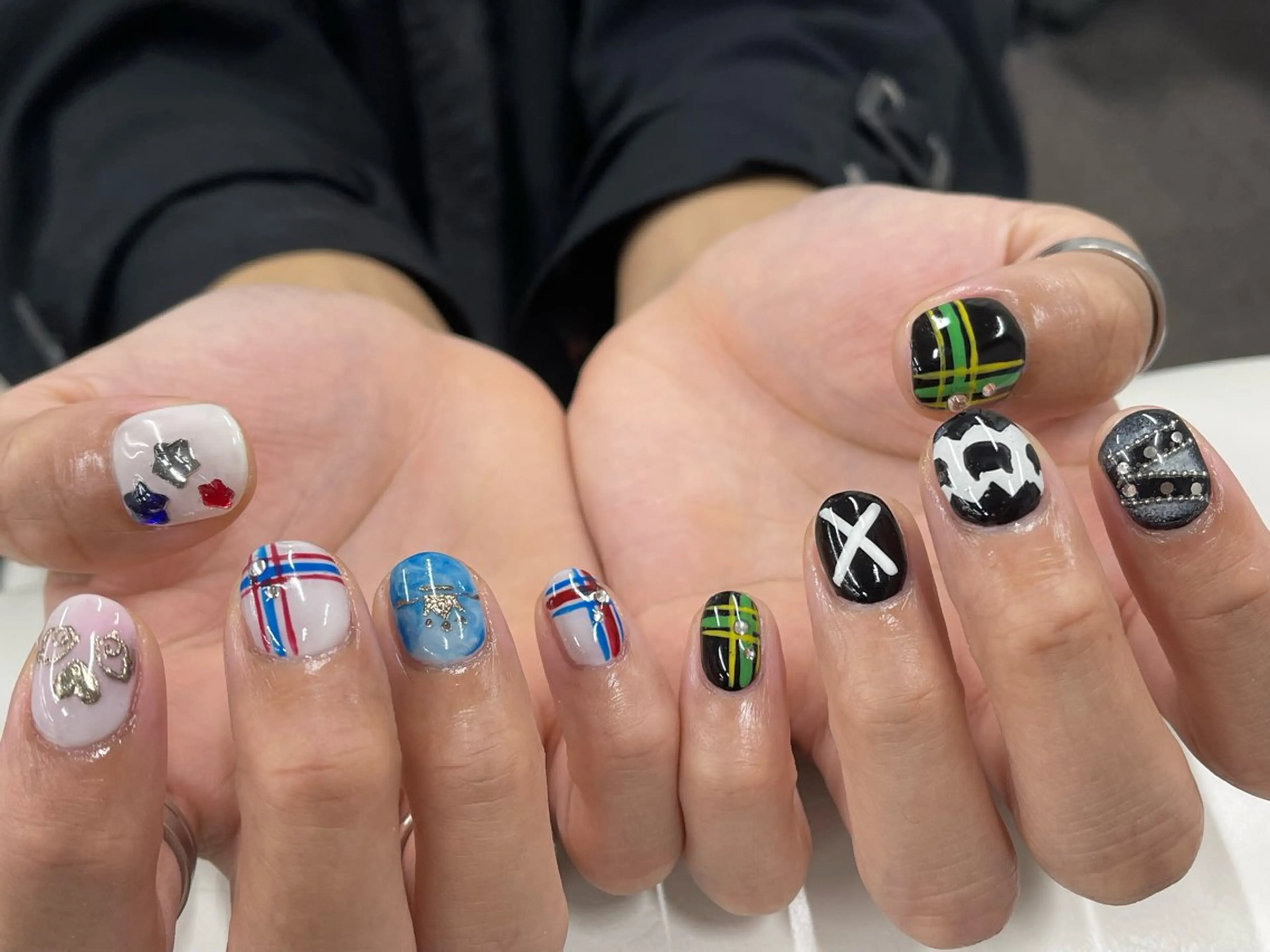 ネイル Basic本厚木店 𝑨𝒀𝑼✨️のネイルデザイン