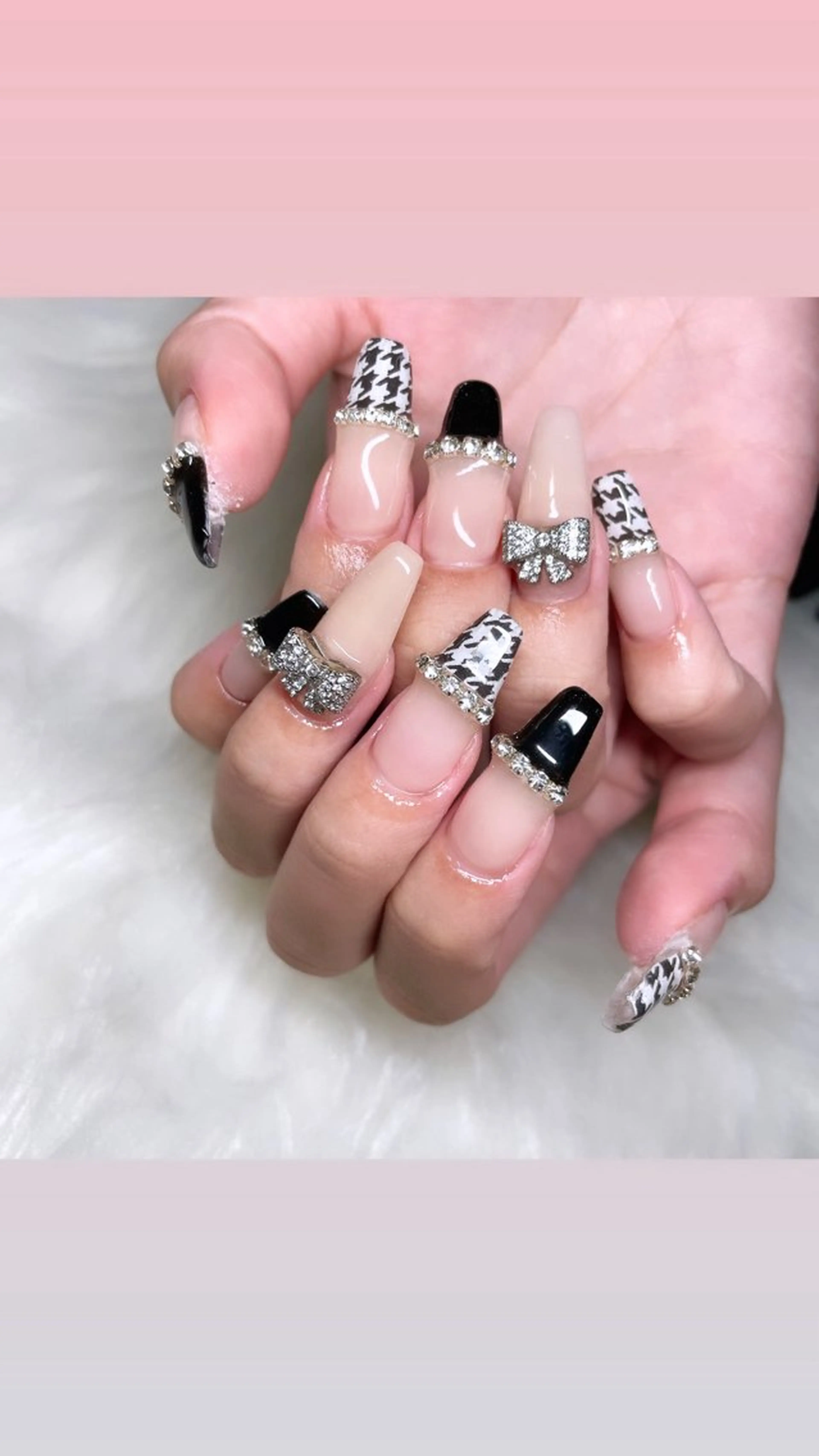 ネイル アートネイル 成人式 フットネイル フレンチネイル ジェルネイル ハンドネイル nail salon fee（フィー）のネイルデザイン