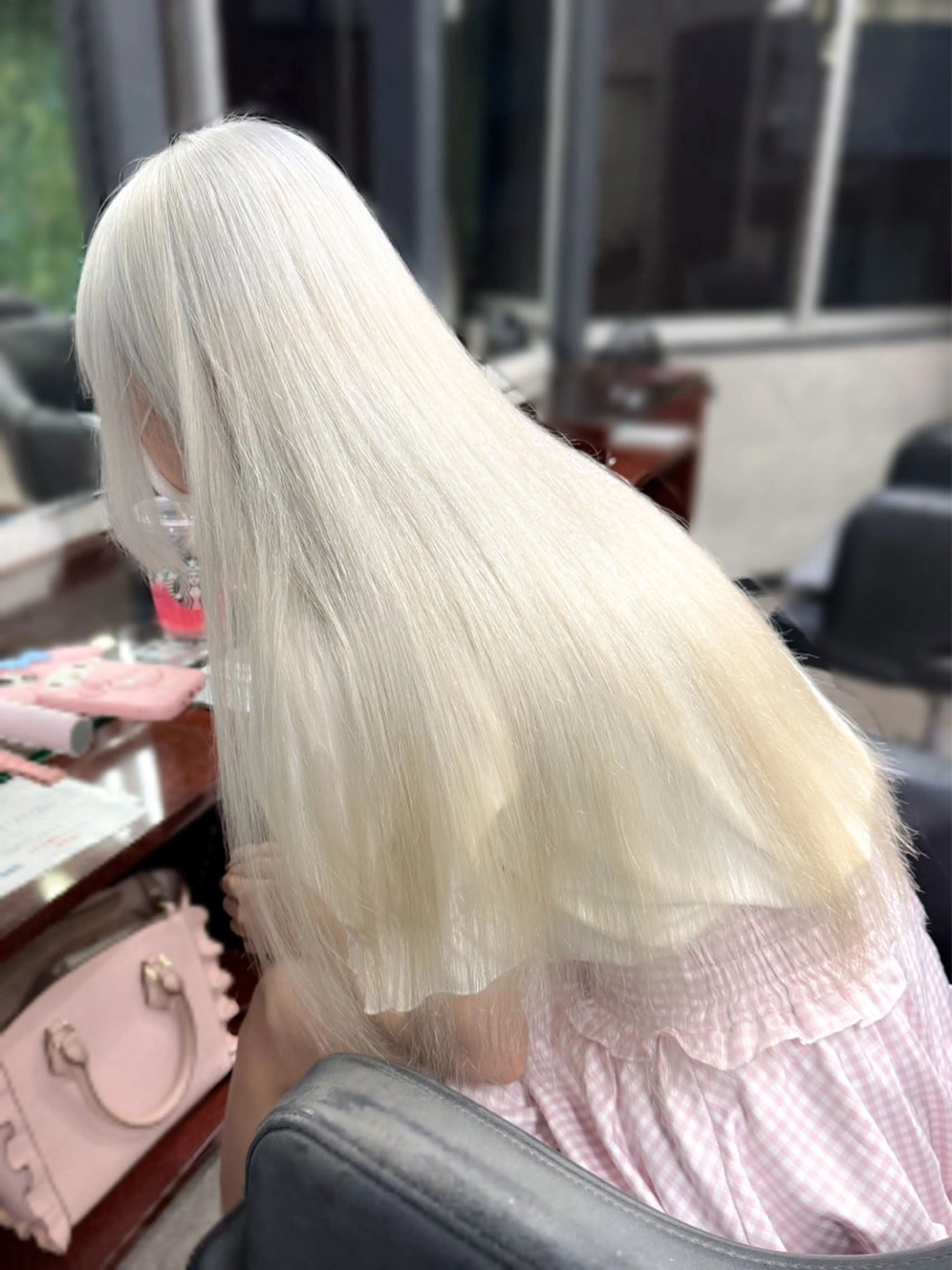 ロング カラー ブリーチエクステ 🎩カズキ🎩のヘアスタイル