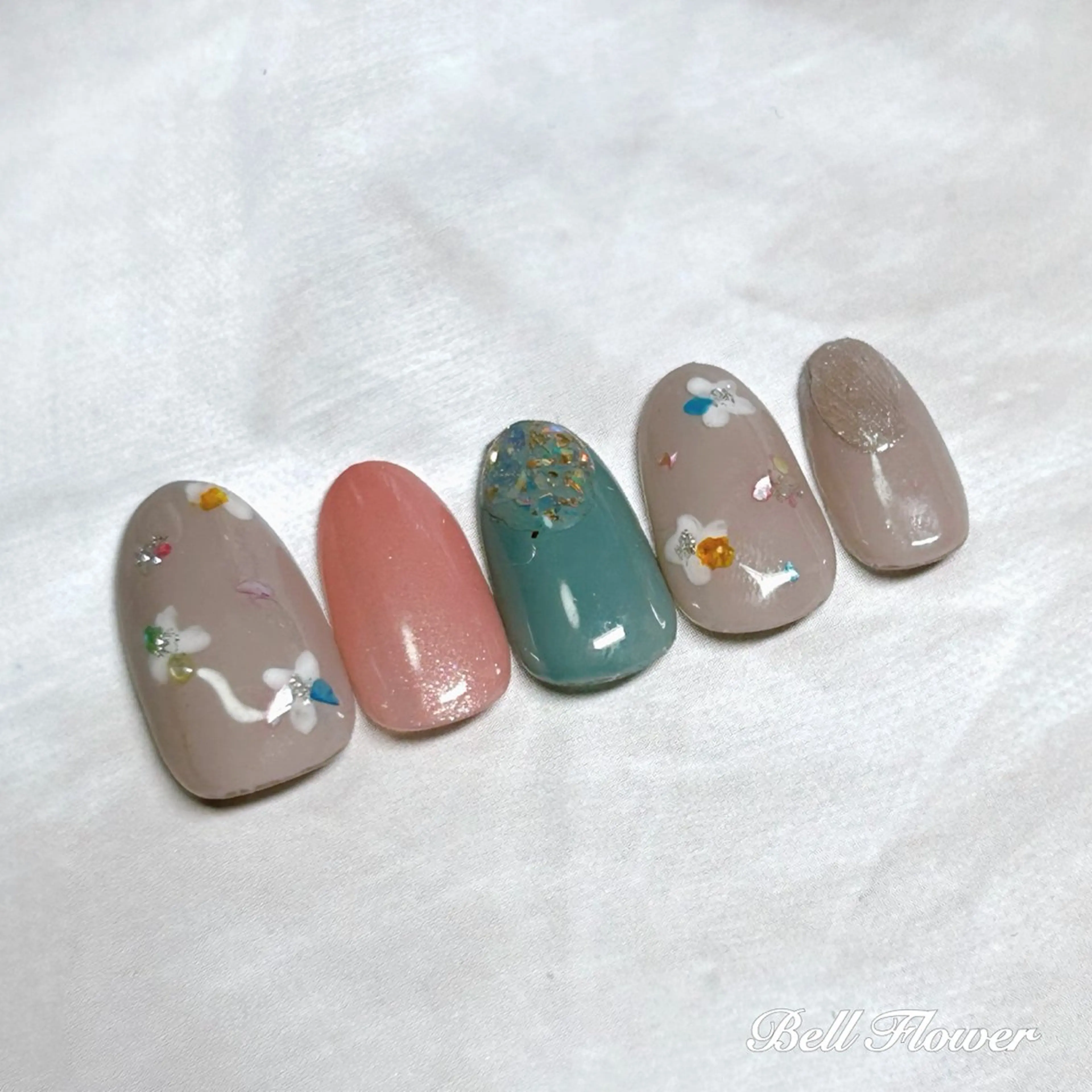 ネイル ハンドネイル Bell Flowerのネイルデザイン