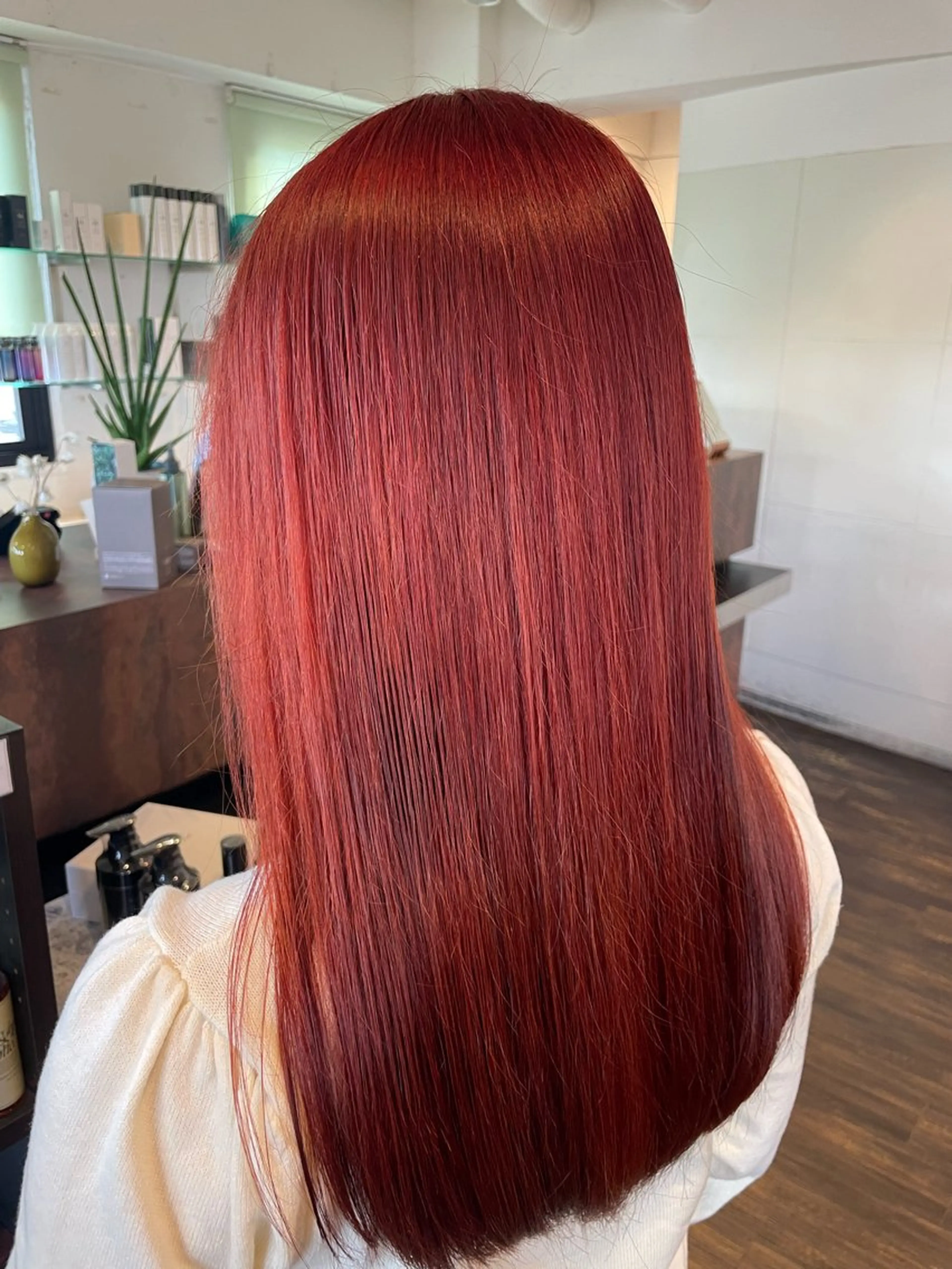 ロング カラー レッドカラー カット ヘアカラー 佐藤 綾郁のヘアスタイル