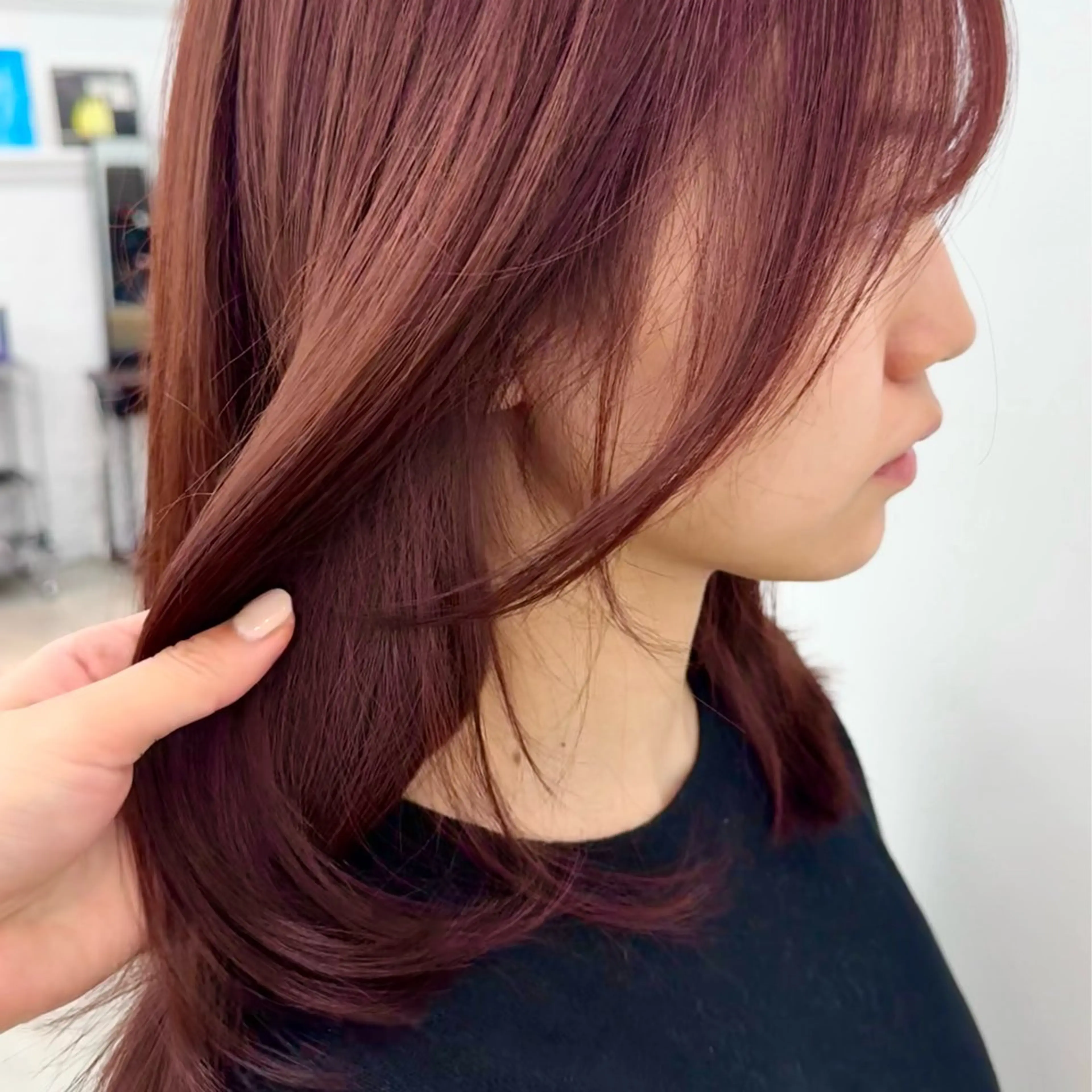 ミディアム カラー ヘアアレンジ 暖色ダブルカラーボブ レイヤー🌈AINAのヘアスタイル