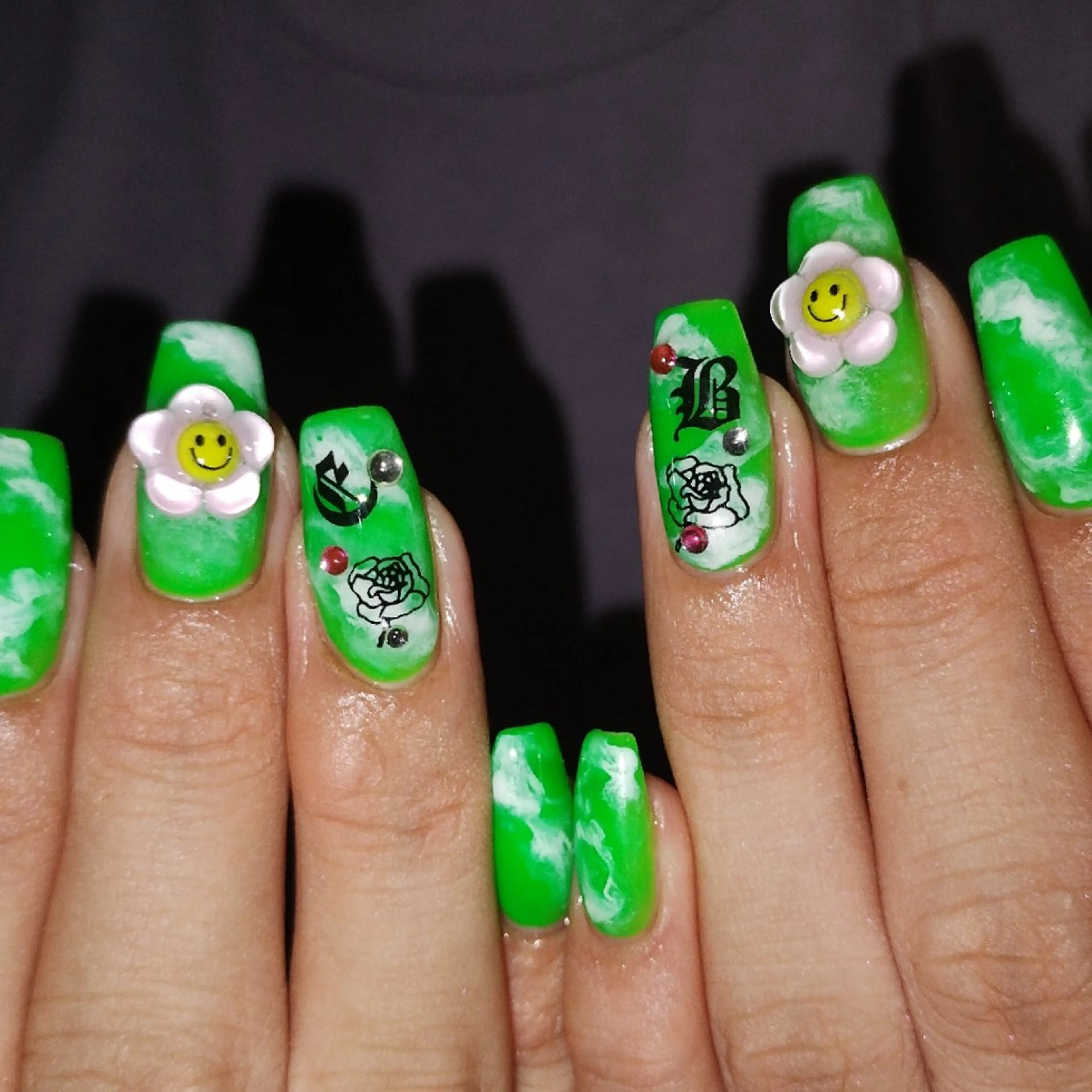 ネイル アートネイル 持ち込み ハンドネイル 424 nailsのネイルデザイン