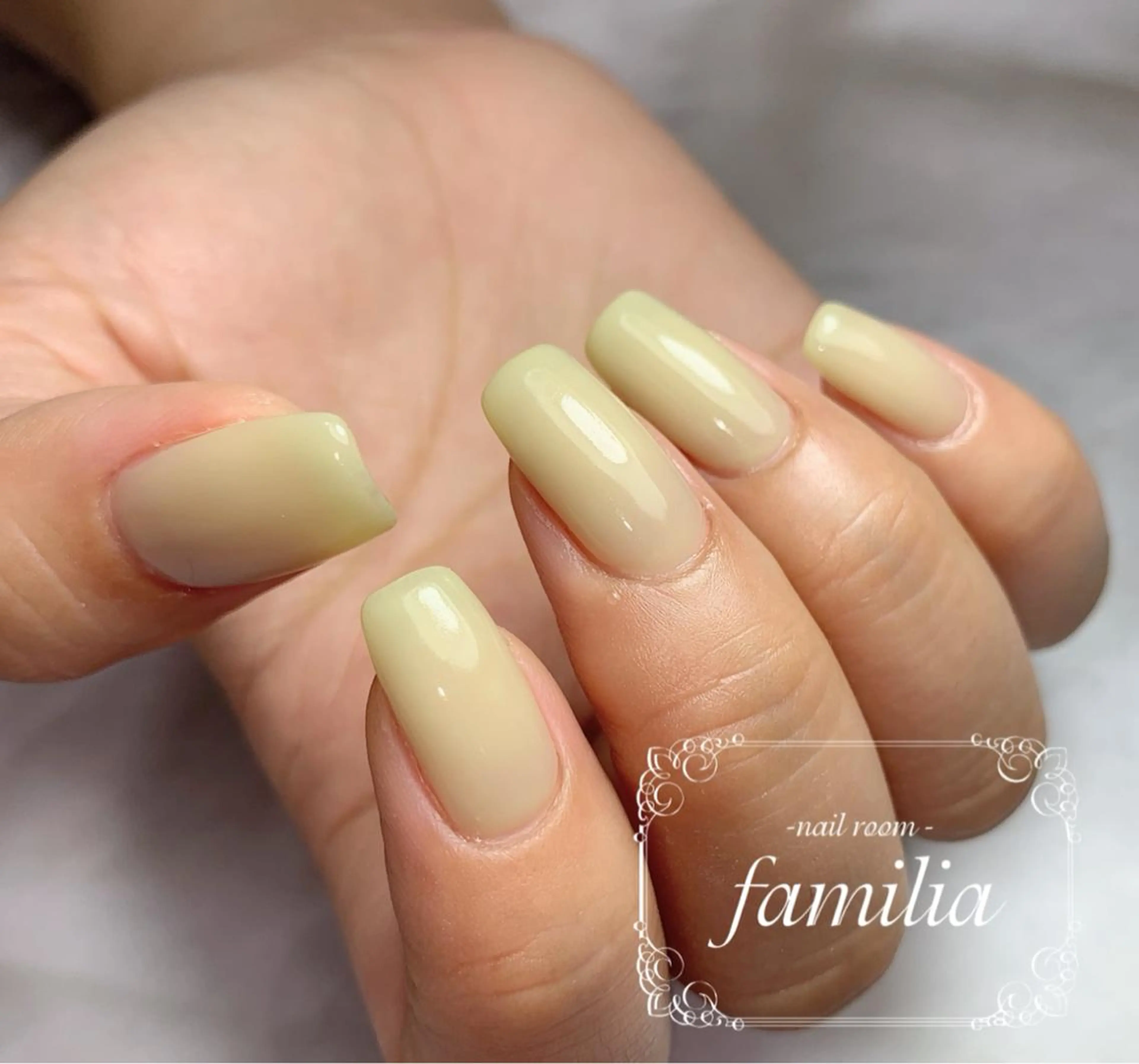 ネイル ハンドネイル -nailroom- familiaのネイルデザイン