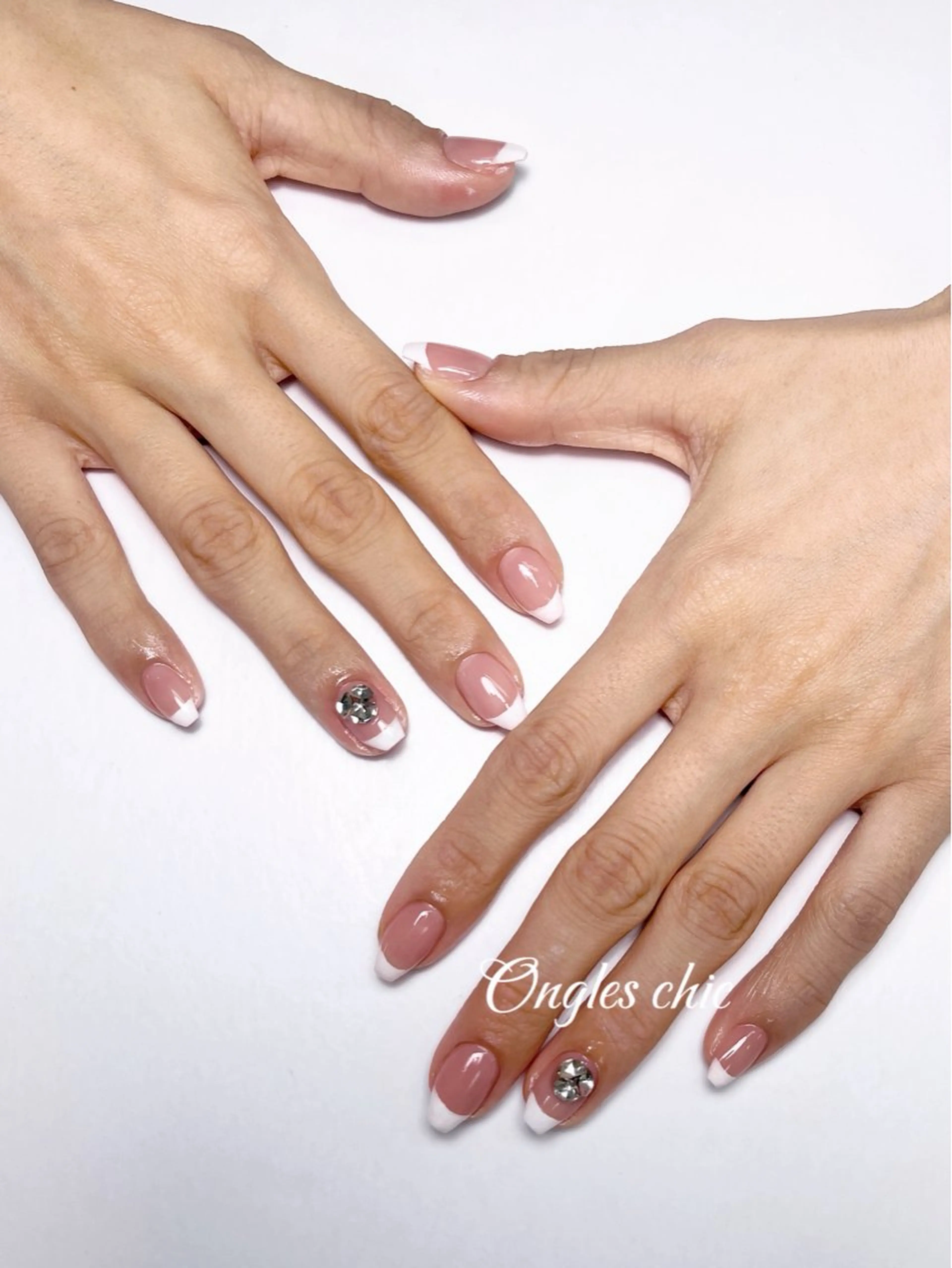 ネイル ハンドネイル ハンドケア ongles chicのネイルデザイン