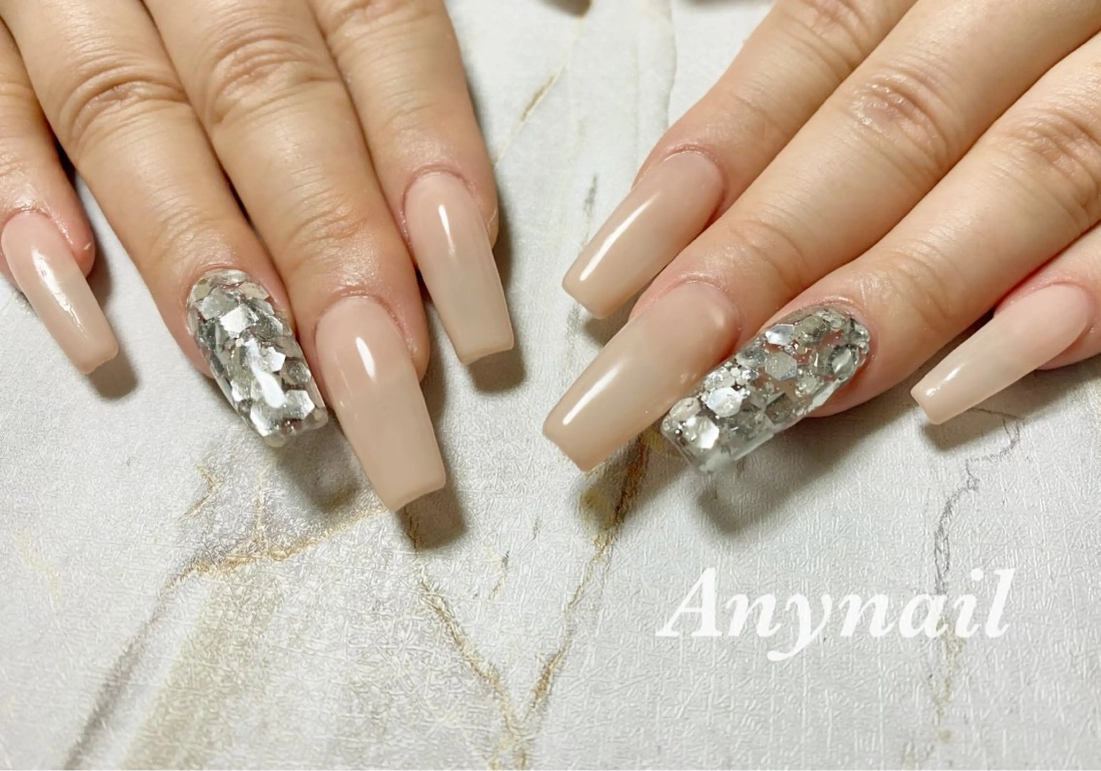 ネイル ブルー ホログラムネイル ロングネイル ワンカラーネイル スカルプネイル ハンドネイル 岩澤 恵子のネイルデザイン