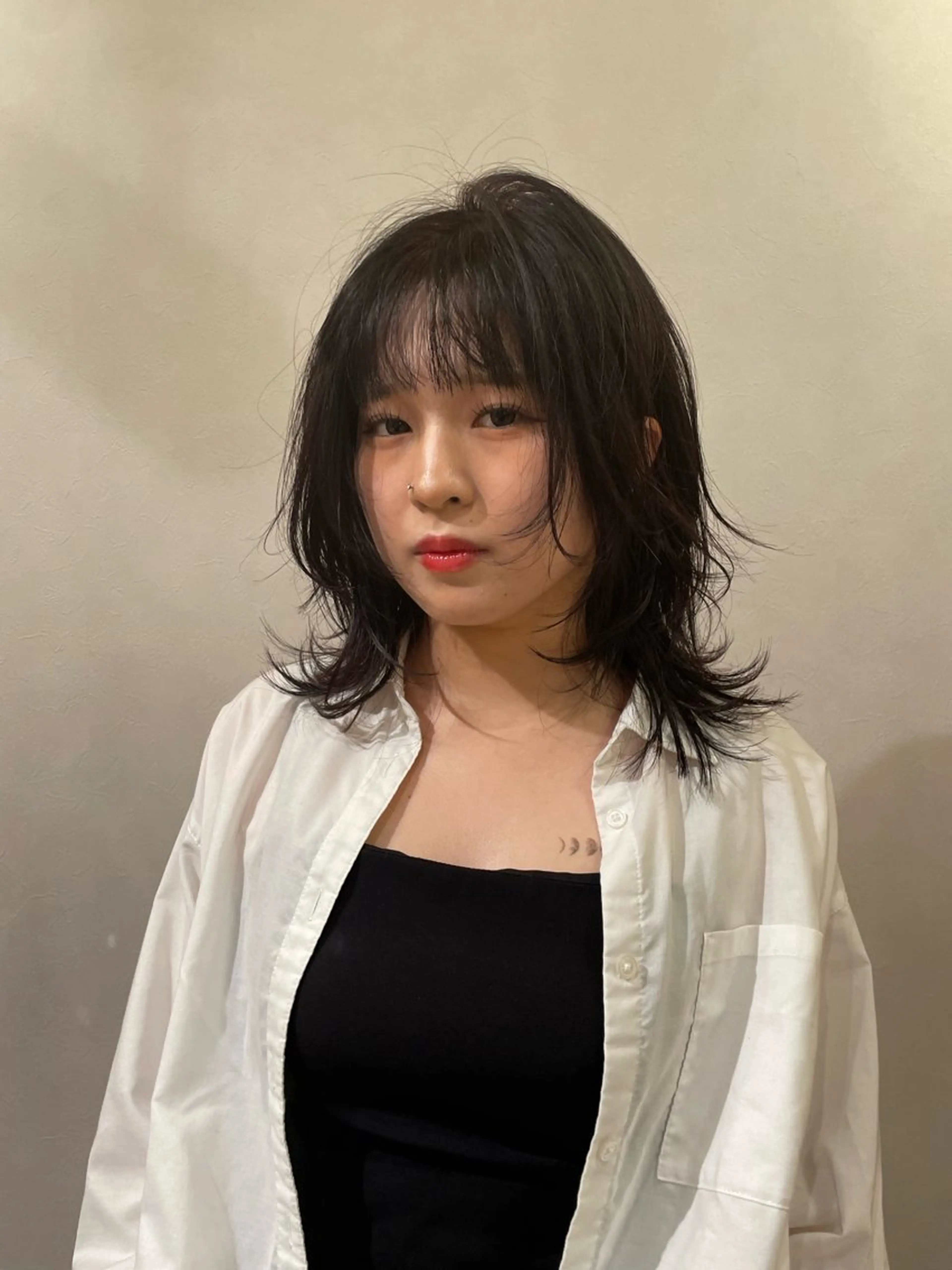 ミディアム ミディアムレイヤー レイヤーカット NORA GINZA U所属・長山 海秀のヘアスタイル