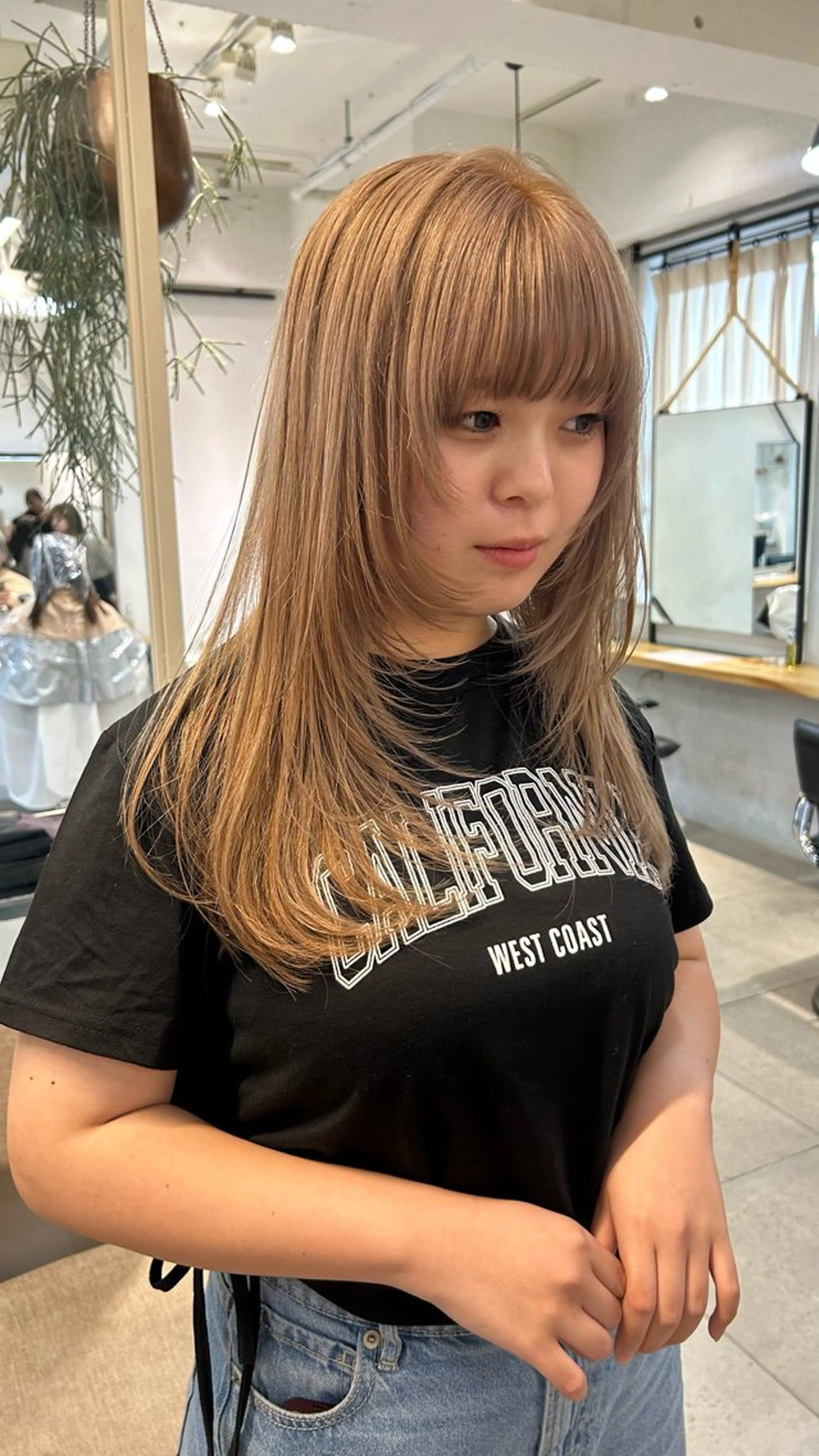 ロング カラー カット ヘアカラー トリートメント Lomalia Moemiのヘアスタイル