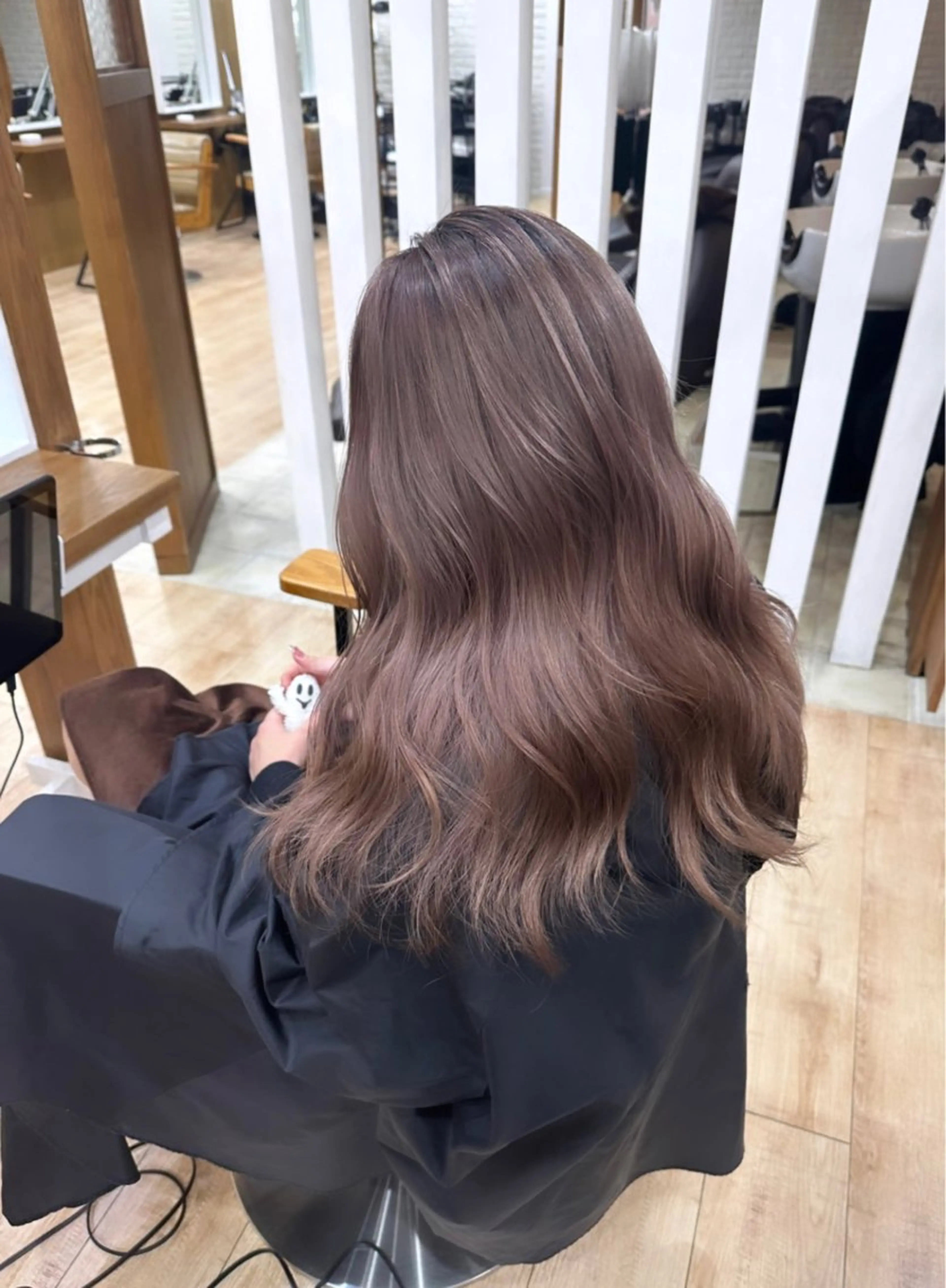 セミロング カラー ヘアカラー 遠藤 美夢のヘアスタイル