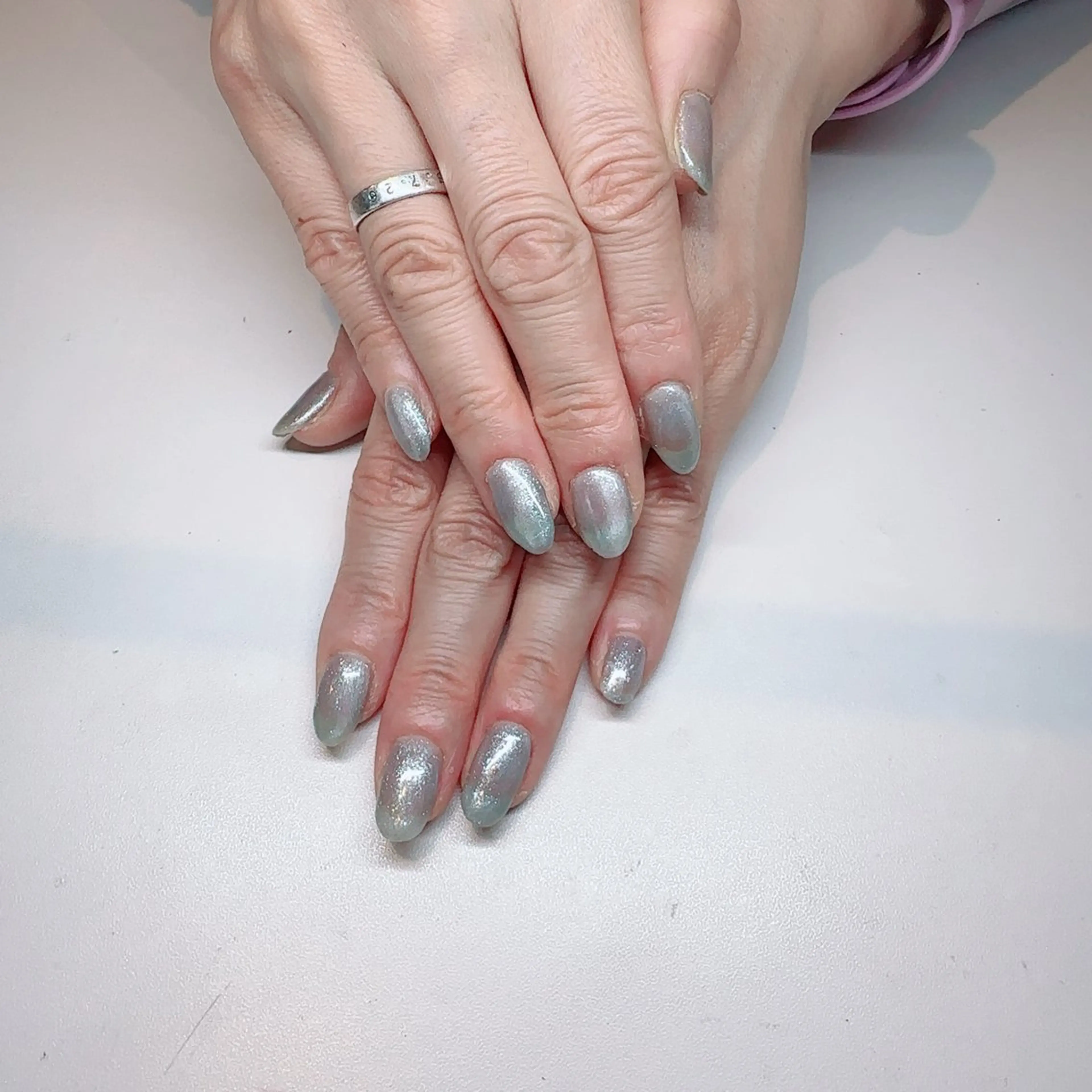 ネイル ハンドネイル Feather ビューティーサロンのネイルデザイン