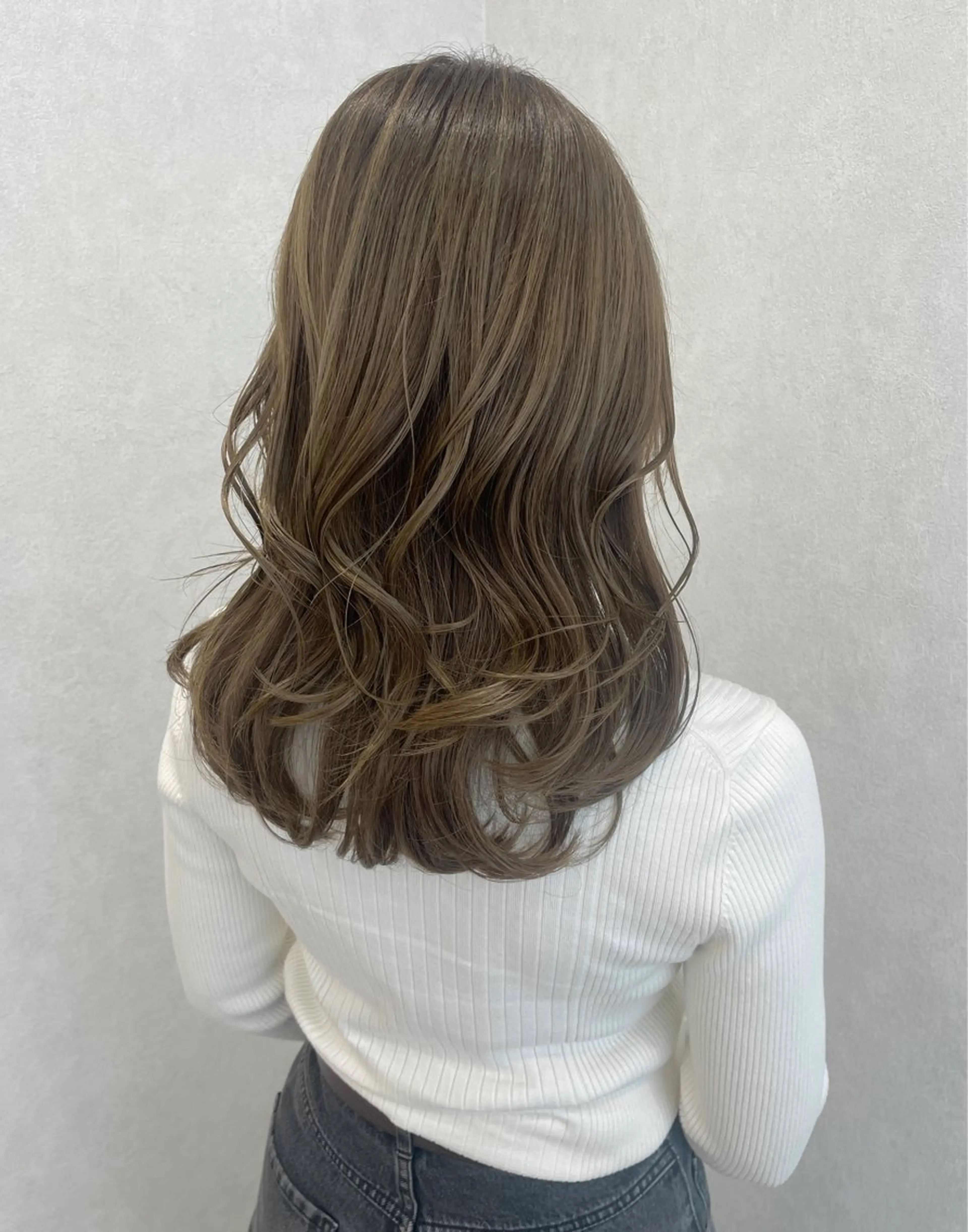 ミディアム ヘアカラー 艶髪ストレート 縮毛矯正🍀本田拓也のヘアスタイル