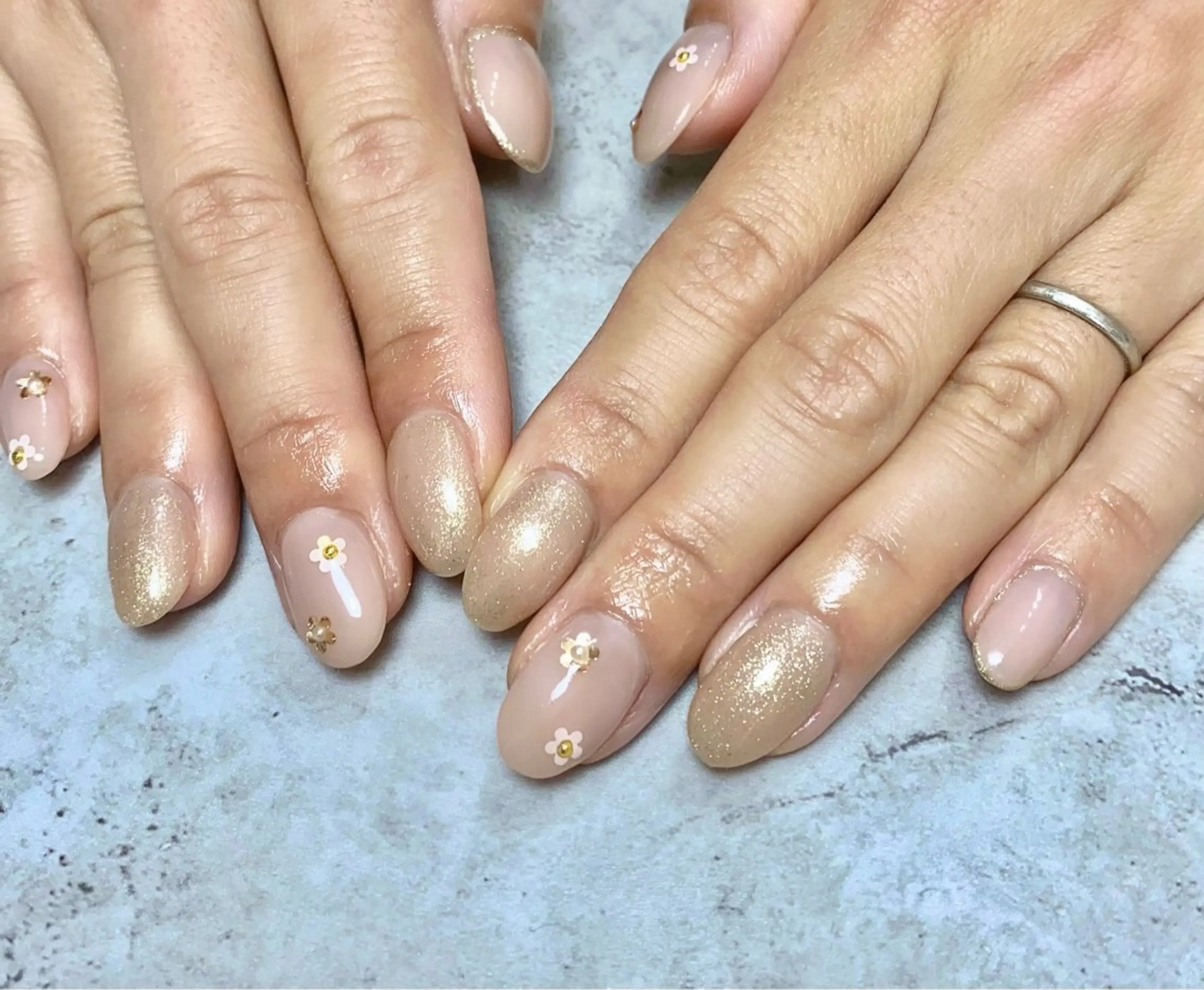 ミディアム cattleya nailのネイルデザイン