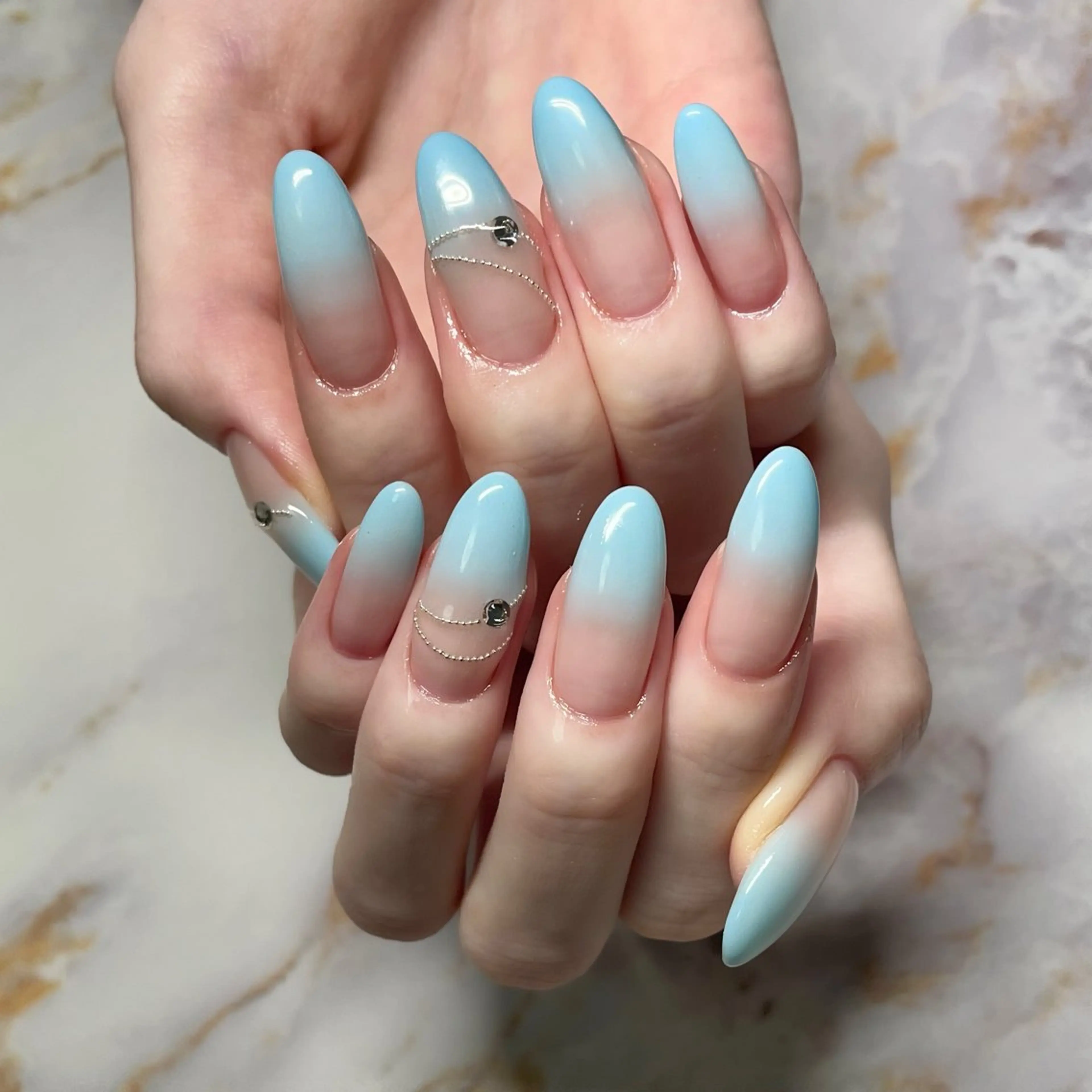 ネイル ハンドネイル ハンドケア m-nail所属・m-nail 🌙minamiのネイルデザイン