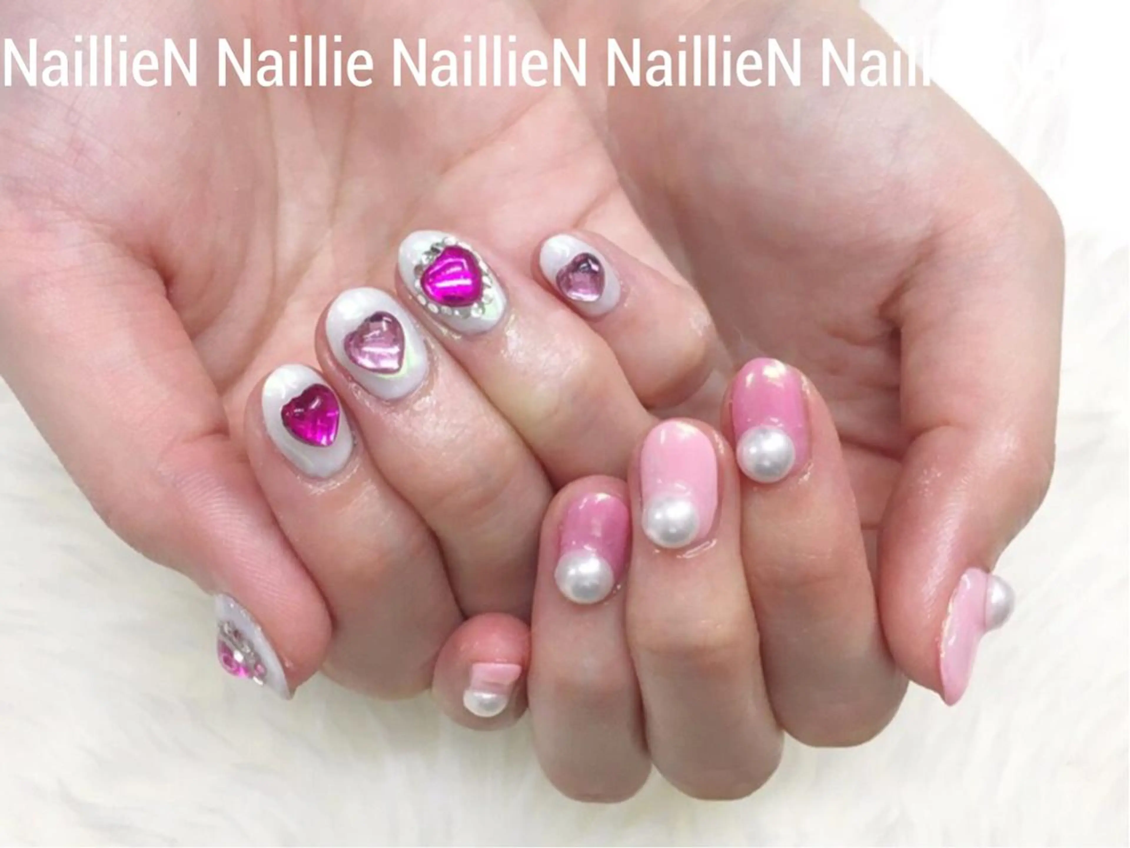 ネイル ガーリー 持ち込み Nail lieNのネイルデザイン