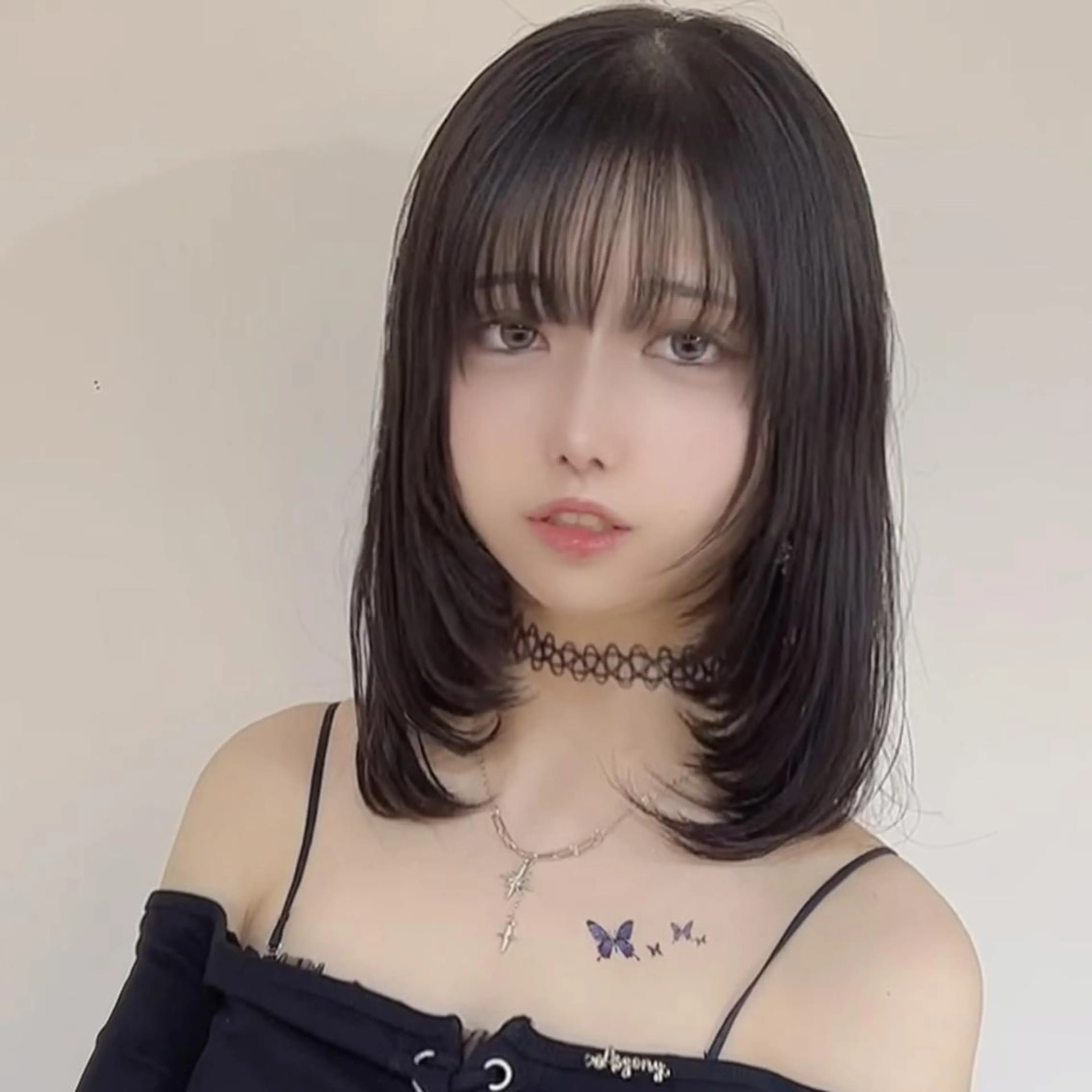 ミディアム ミディアムレイヤー 顔まわりレイヤー 韓国風ヘア レイヤーカット カット Halo/長居美容室 ショート/ROKIのヘアスタイル
