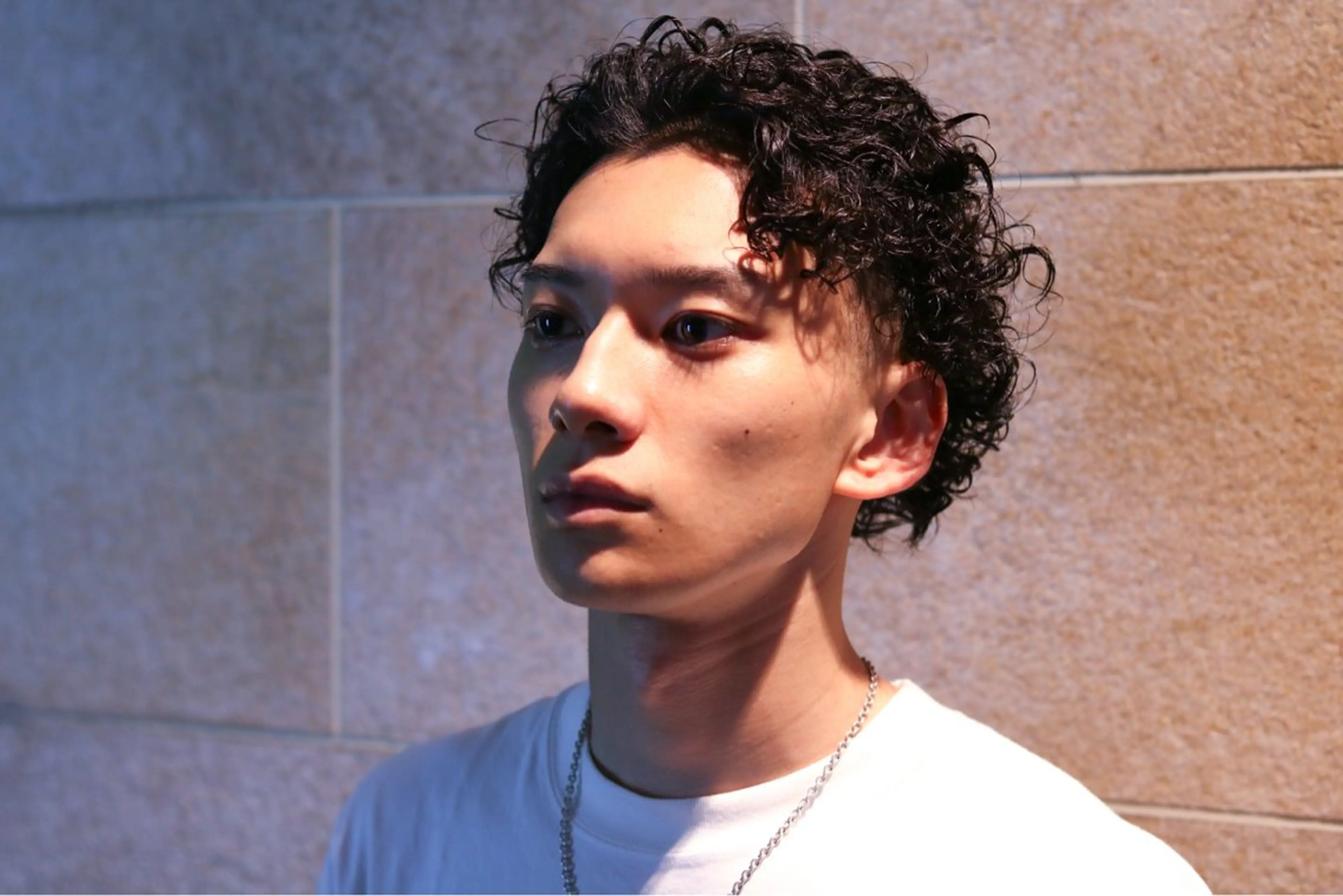 ショート カラー パーマ メンズ 黒髪 カット パーマ 池田 海斗のヘアスタイル
