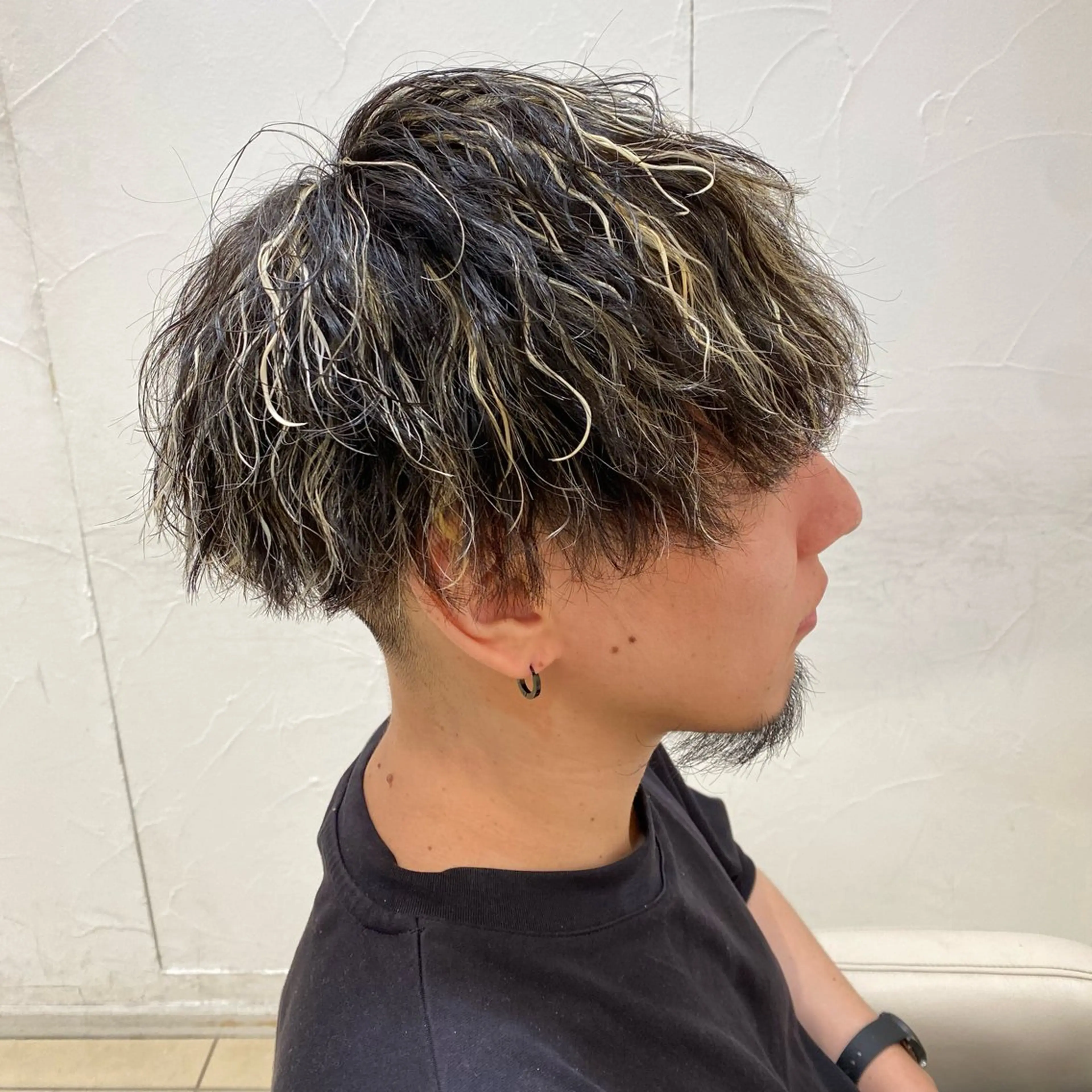 ショート カラー パーマ メンズ カット ヘアカラー パーマ トリートメント メンズ特化型美容師 栗山勇人のヘアスタイル