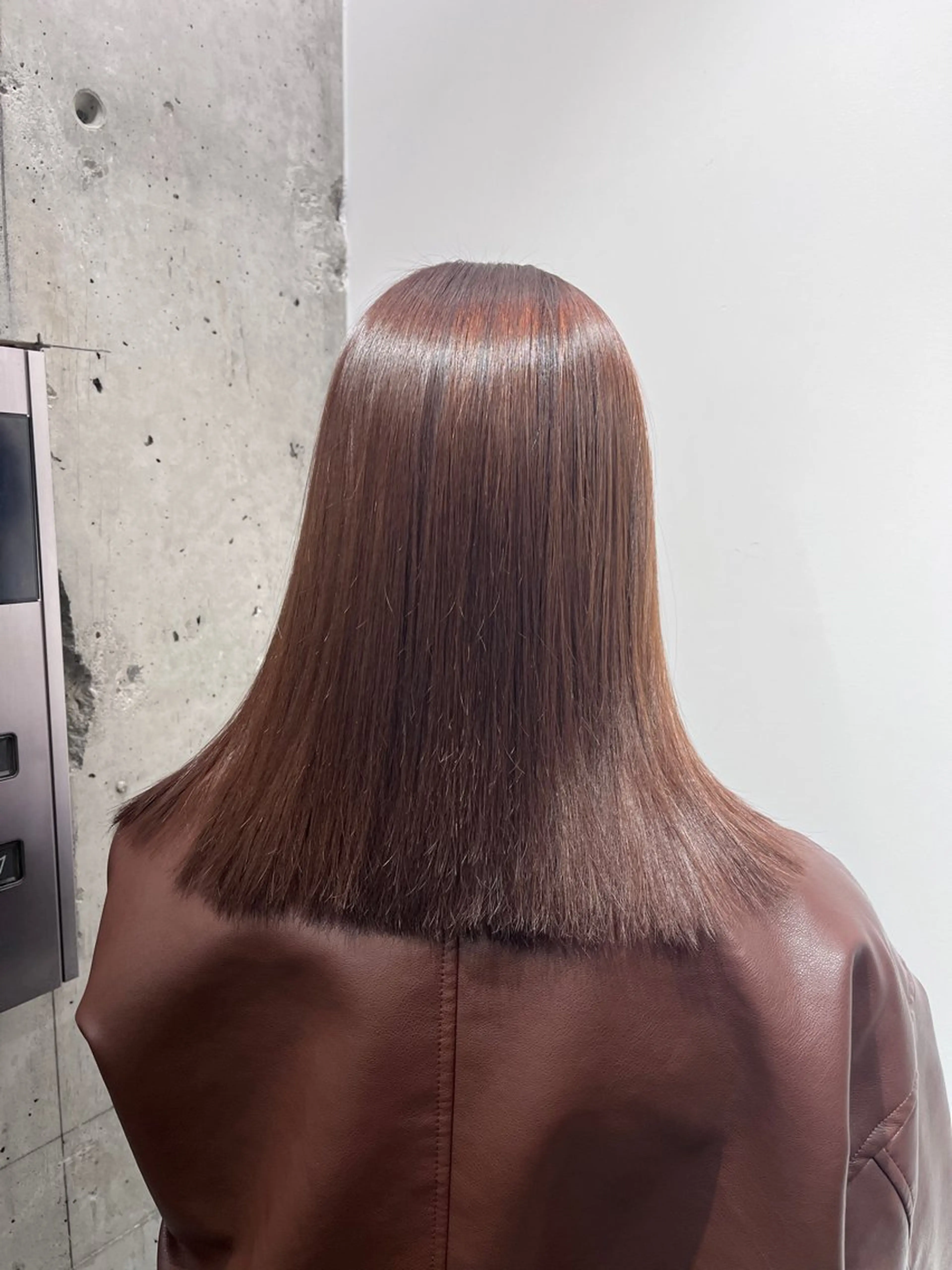 セミロング カラー newi 天王寺 🪐airiのヘアスタイル