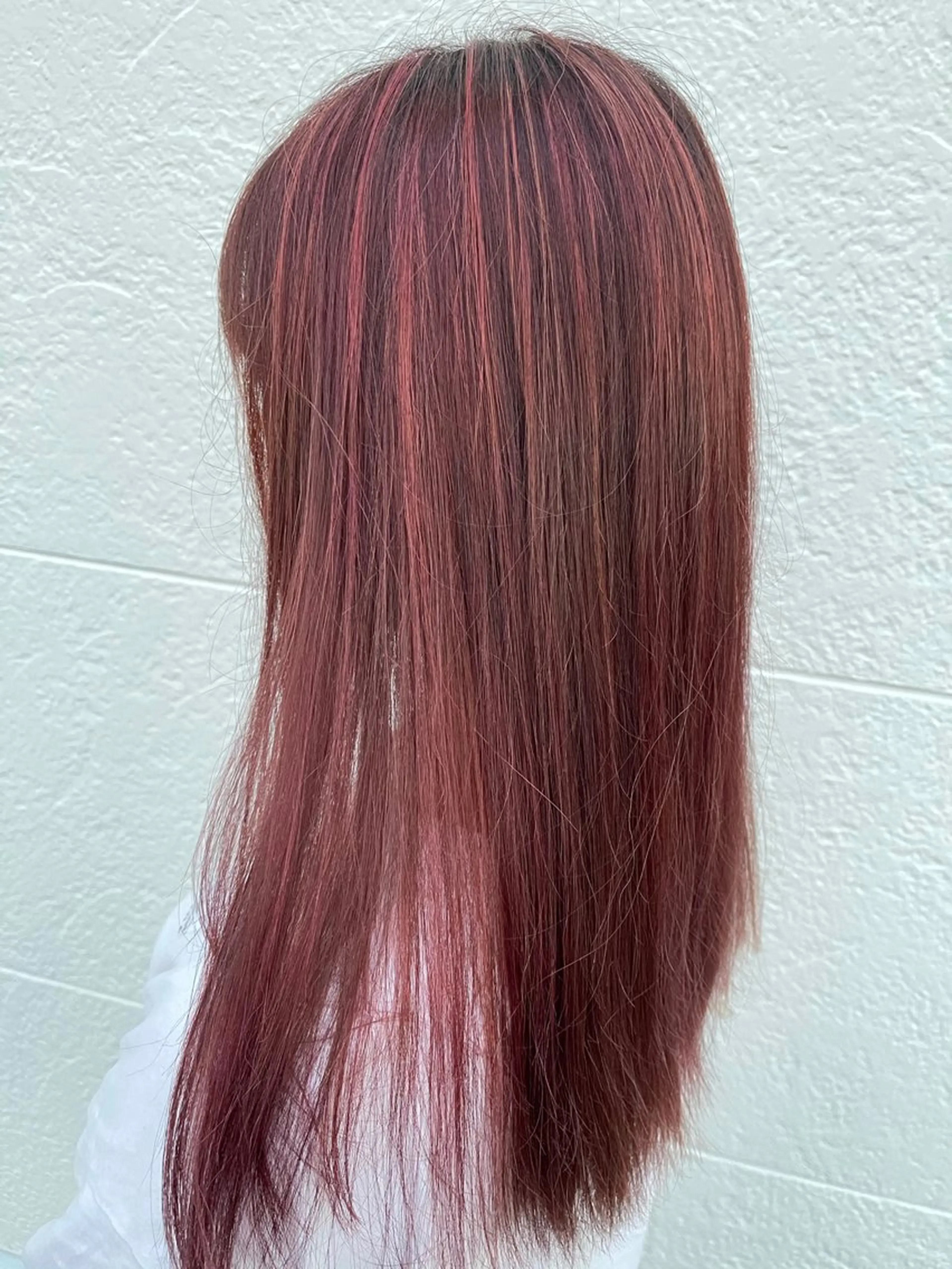 ロング 新宅 綾乃のヘアスタイル