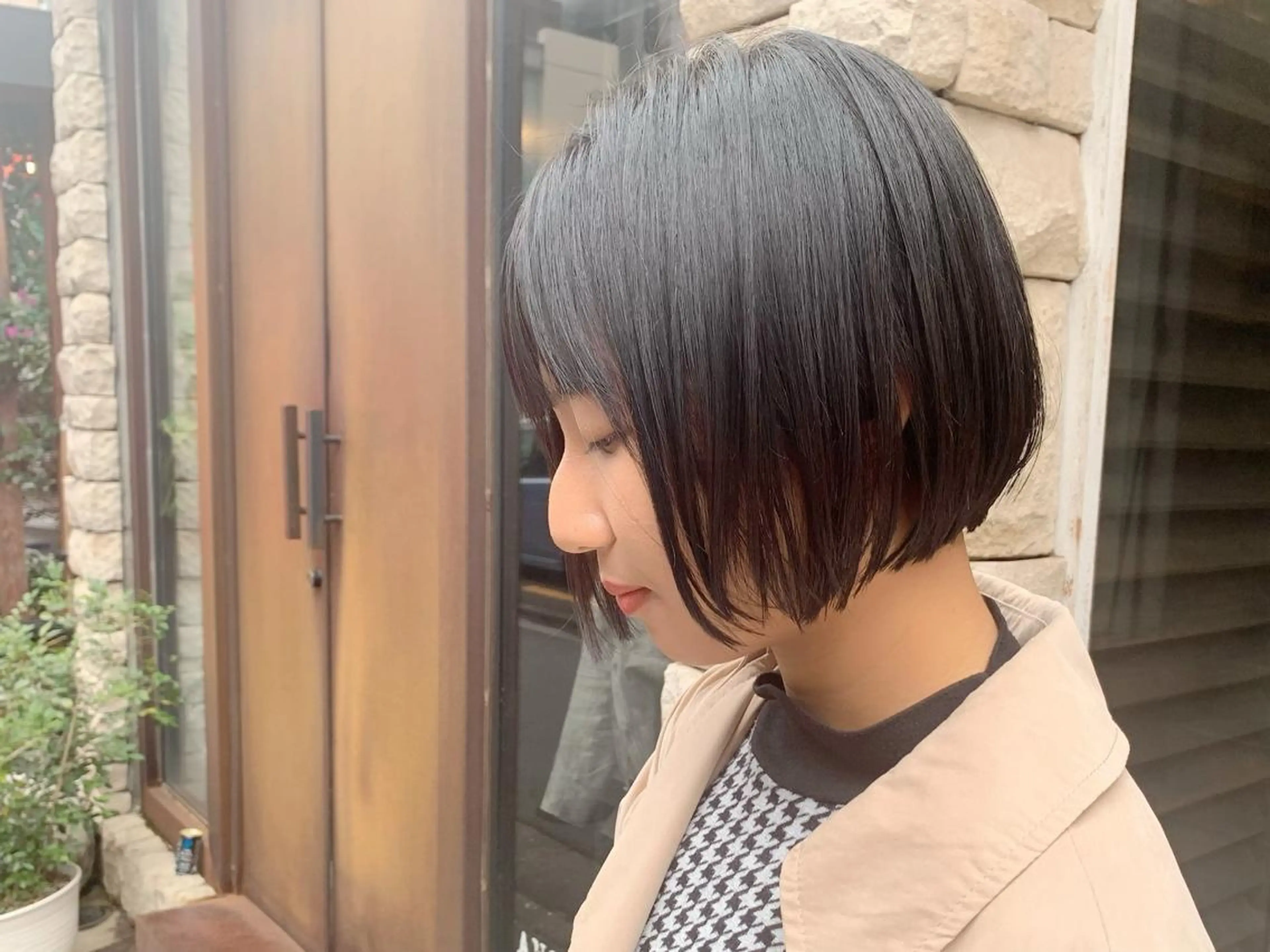 ショート パーマ ボブ ストレートパーマ EMANON天神所属・Hitomi Ezakiのヘアスタイル