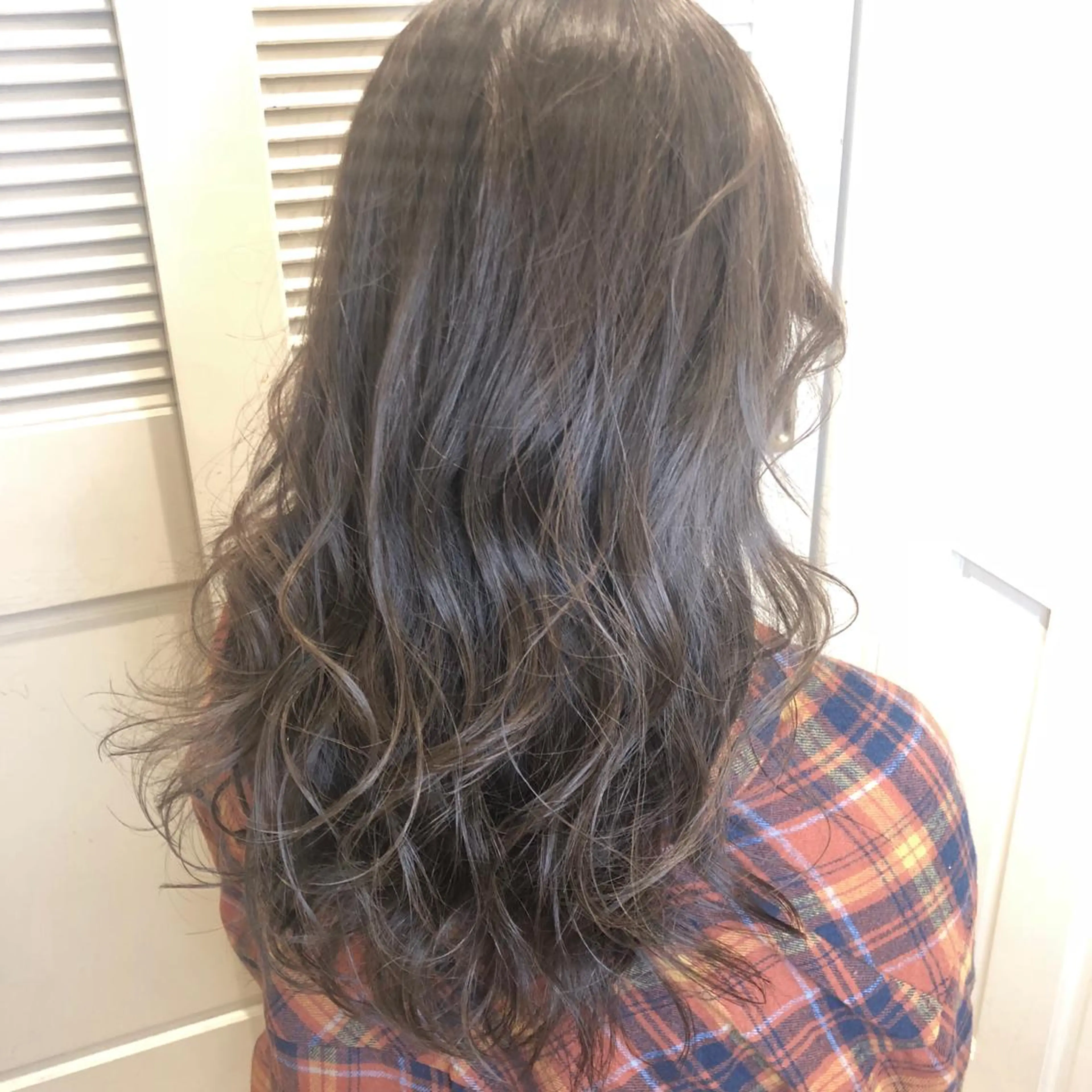 ロング ハイライト カット ヘアカラー 南都 良太のヘアスタイル