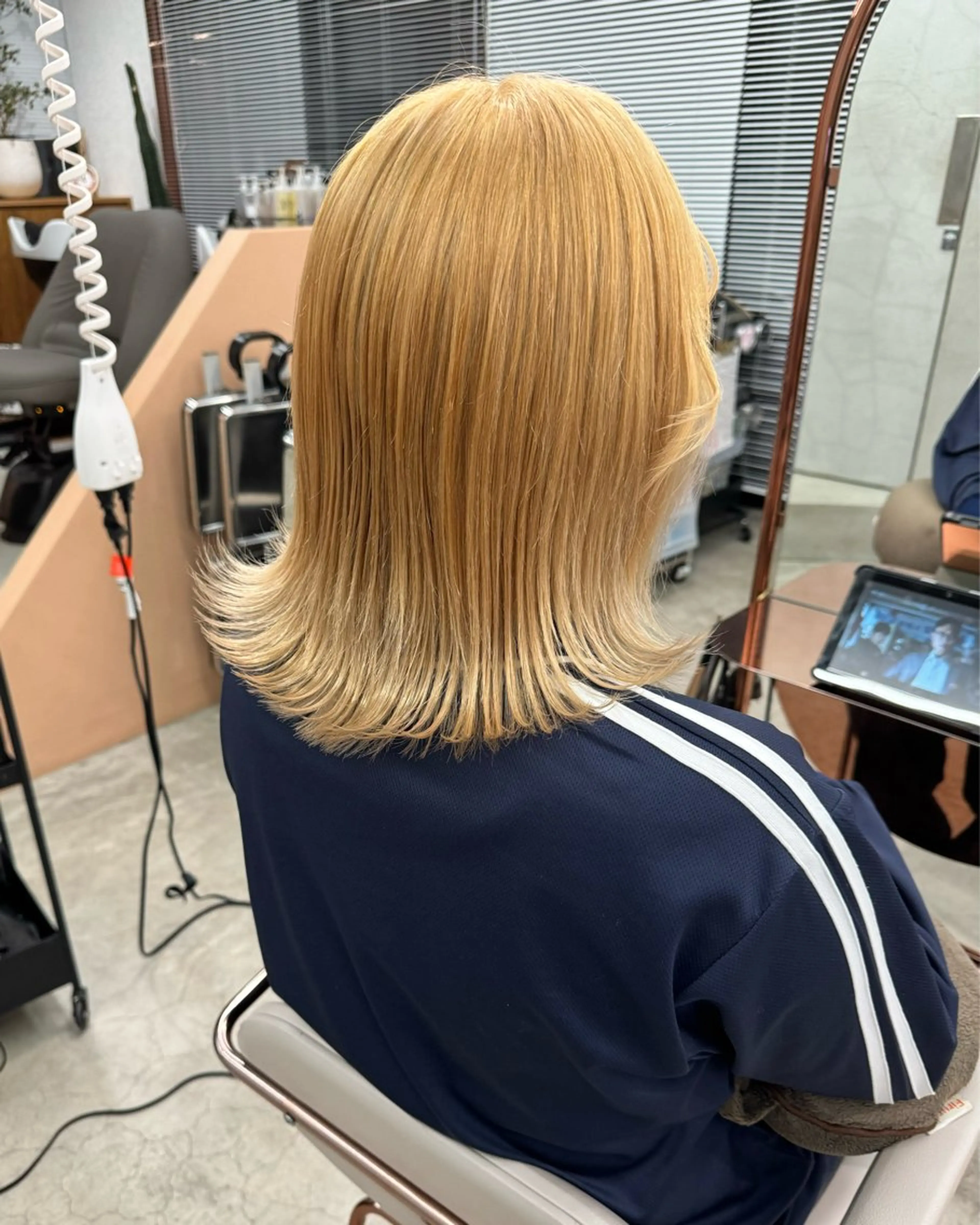 ミディアム カラー nalu.所属・前山 七海のヘアスタイル
