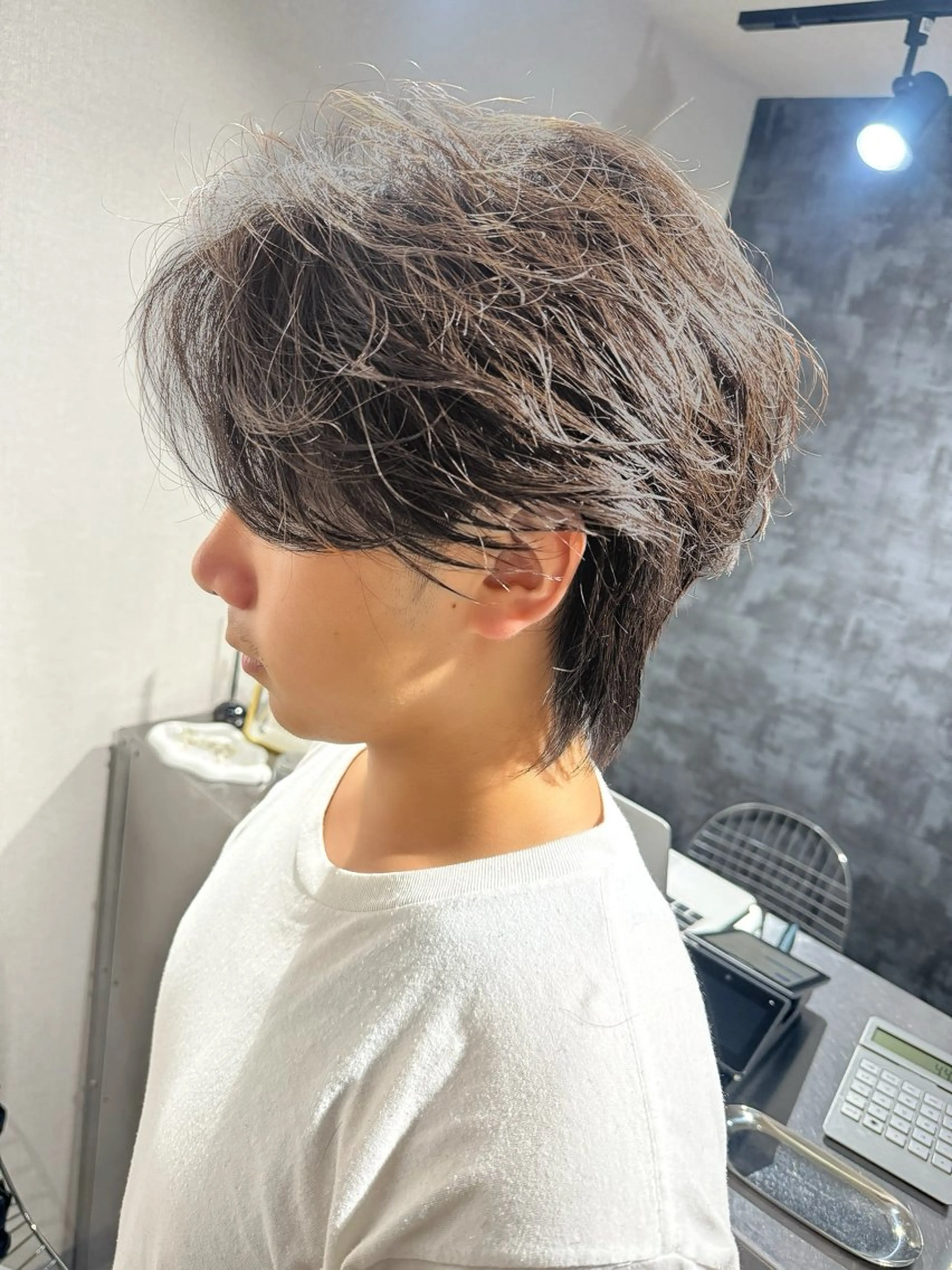 メンズ センターパート カット パーマ 表参道フェザーパーマ ニュアンスパーマのヘアスタイル