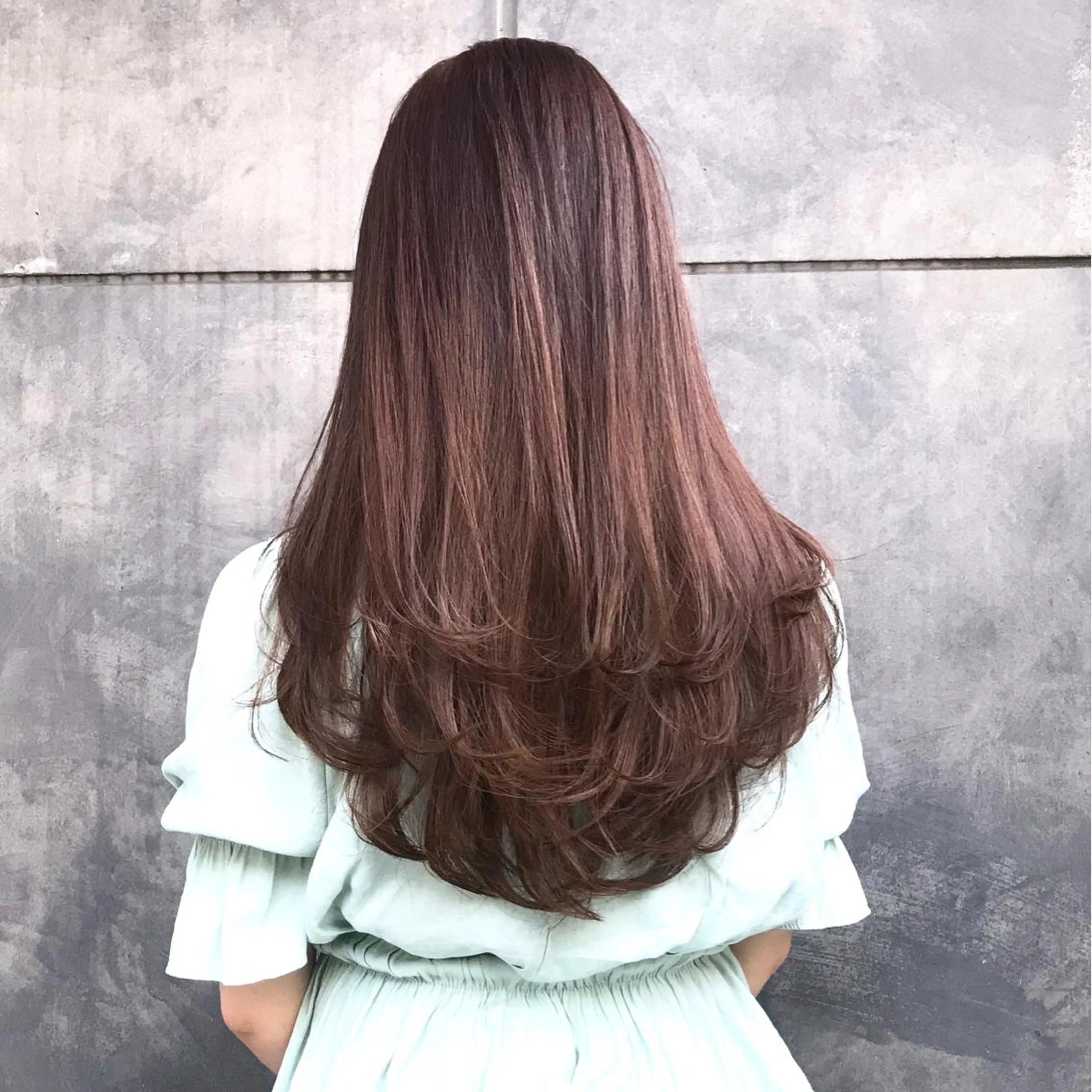 ロング ヨシンモリ ムルギョル巻き 韓国風ヘア レイヤーカット シースルーバング サロウィン所属・K-POP好き美容師 🇰🇷Kai.Yのヘアスタイル