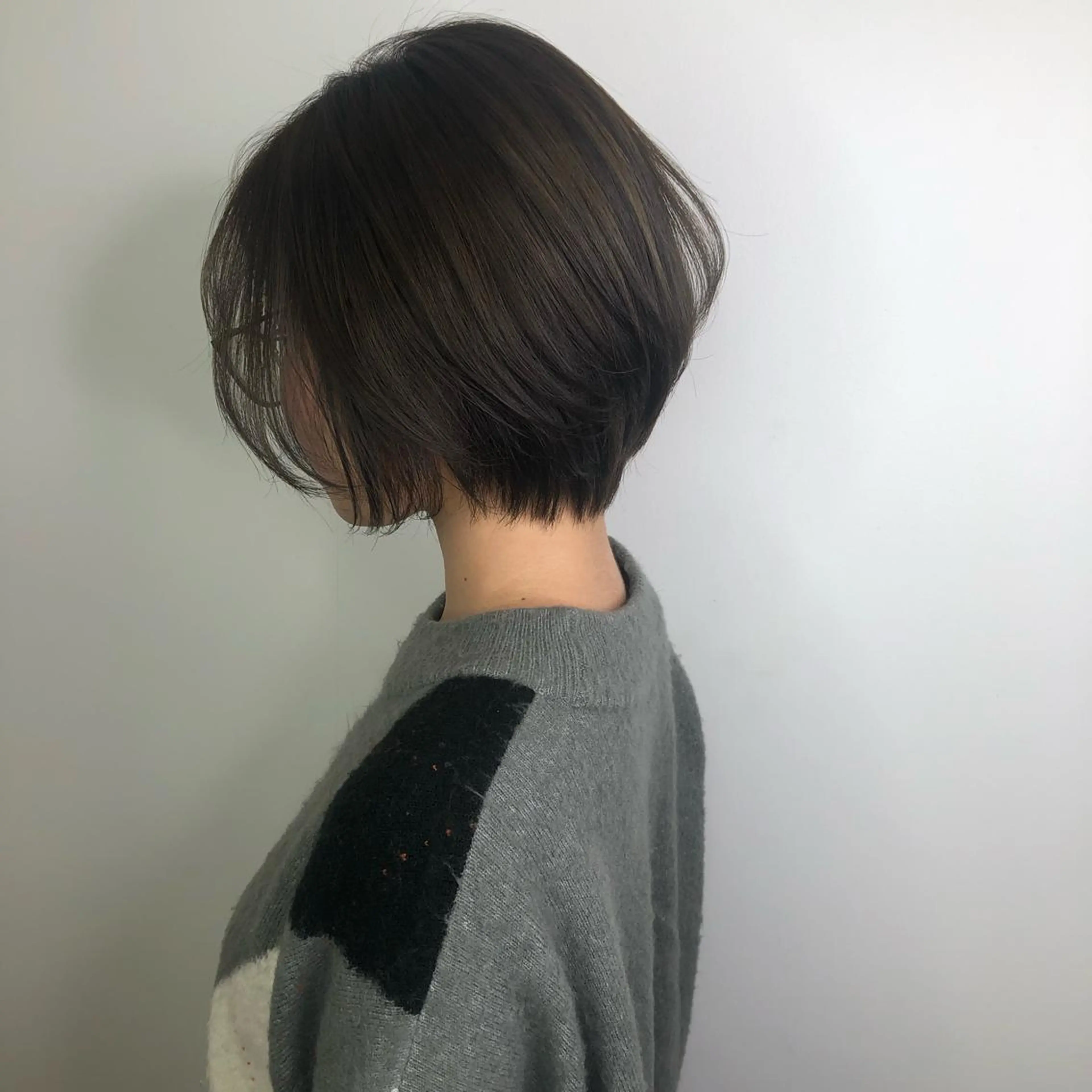 ショート カット ヘアカラー ＨＩ ROのヘアスタイル