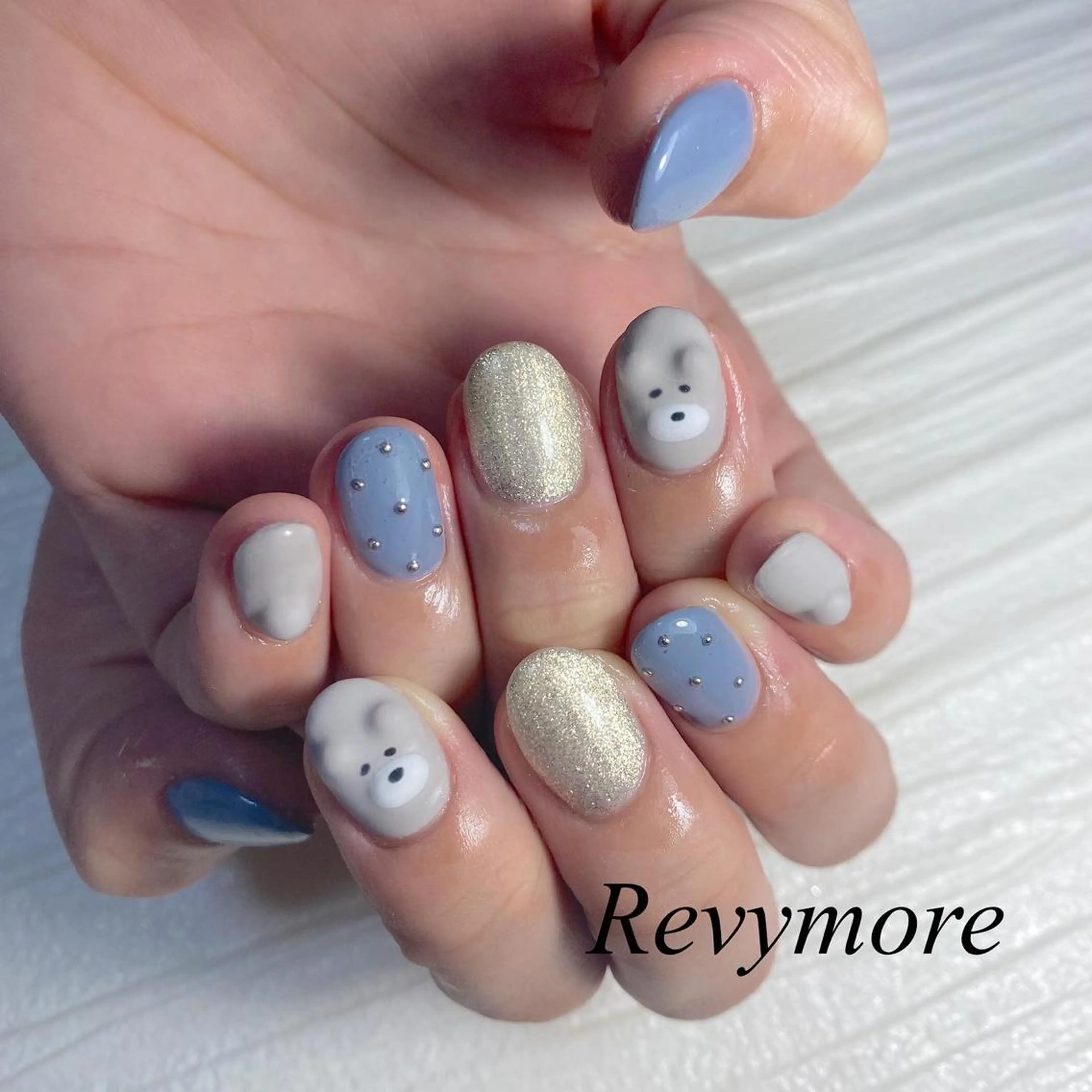 ショート ネイル ブルー ジェルネイル ニュアンスネイル オフィスネイル シンプルネイル nail salon Revymore所属・nail salon Revymoreのネイルデザイン