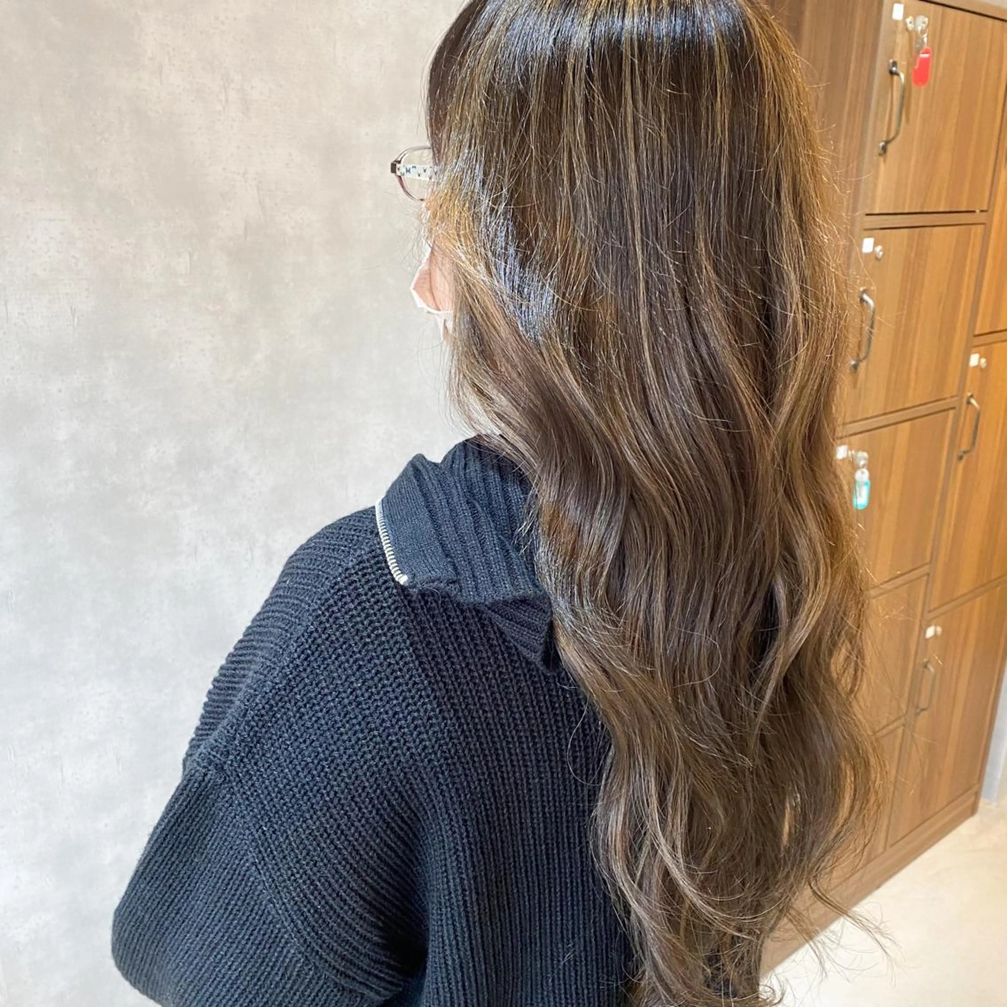 ロング カラー ブリーチ ハイライトカラー ハイライト a.r.e所属・色素薄めカラー 🌼Noa🌼のヘアスタイル