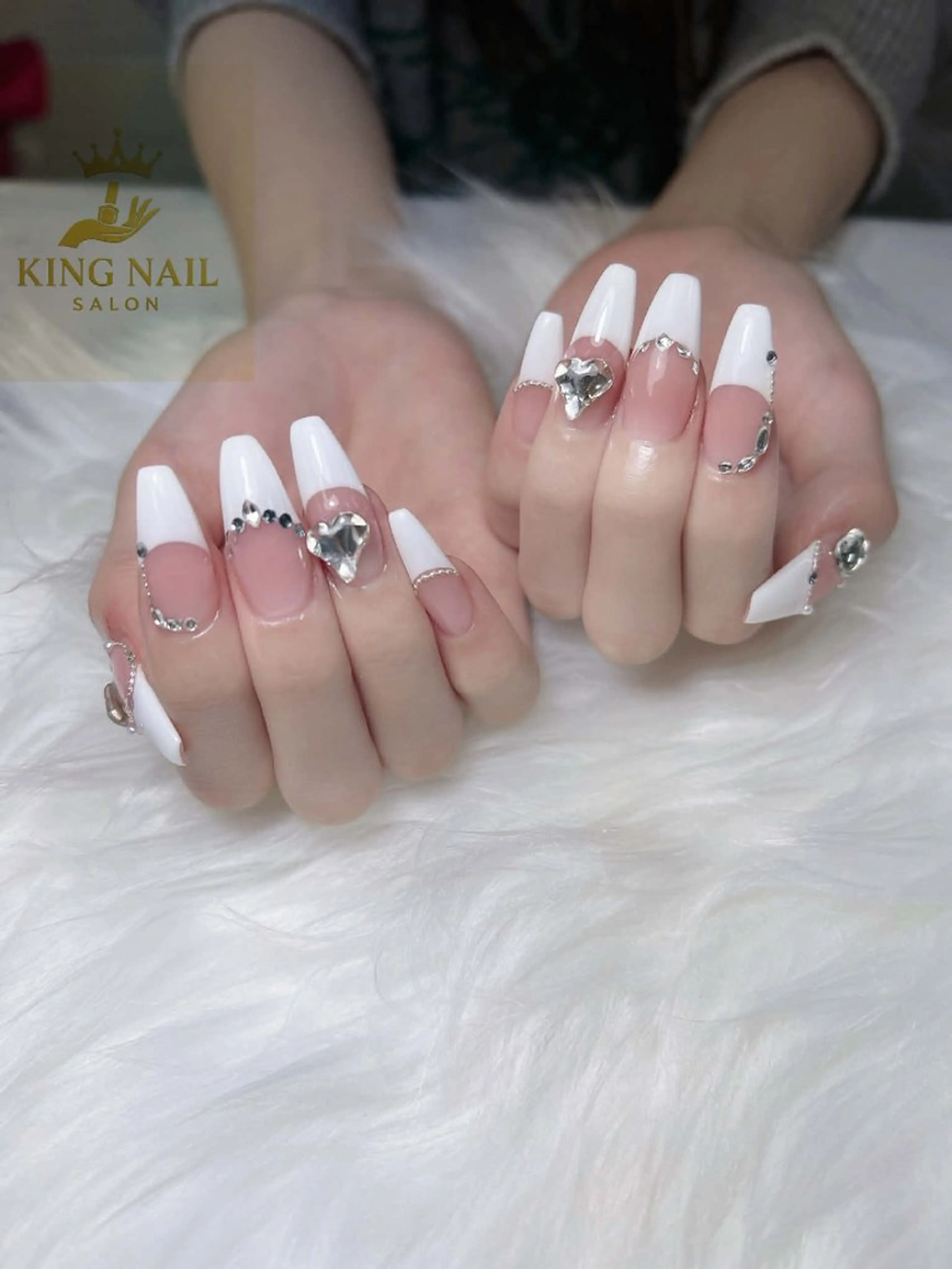 ネイル ジェルネイル ガーリー 韓国ネイル ニュアンスネイル シンプルネイル ハンドネイル Kingnail yumiのネイルデザイン