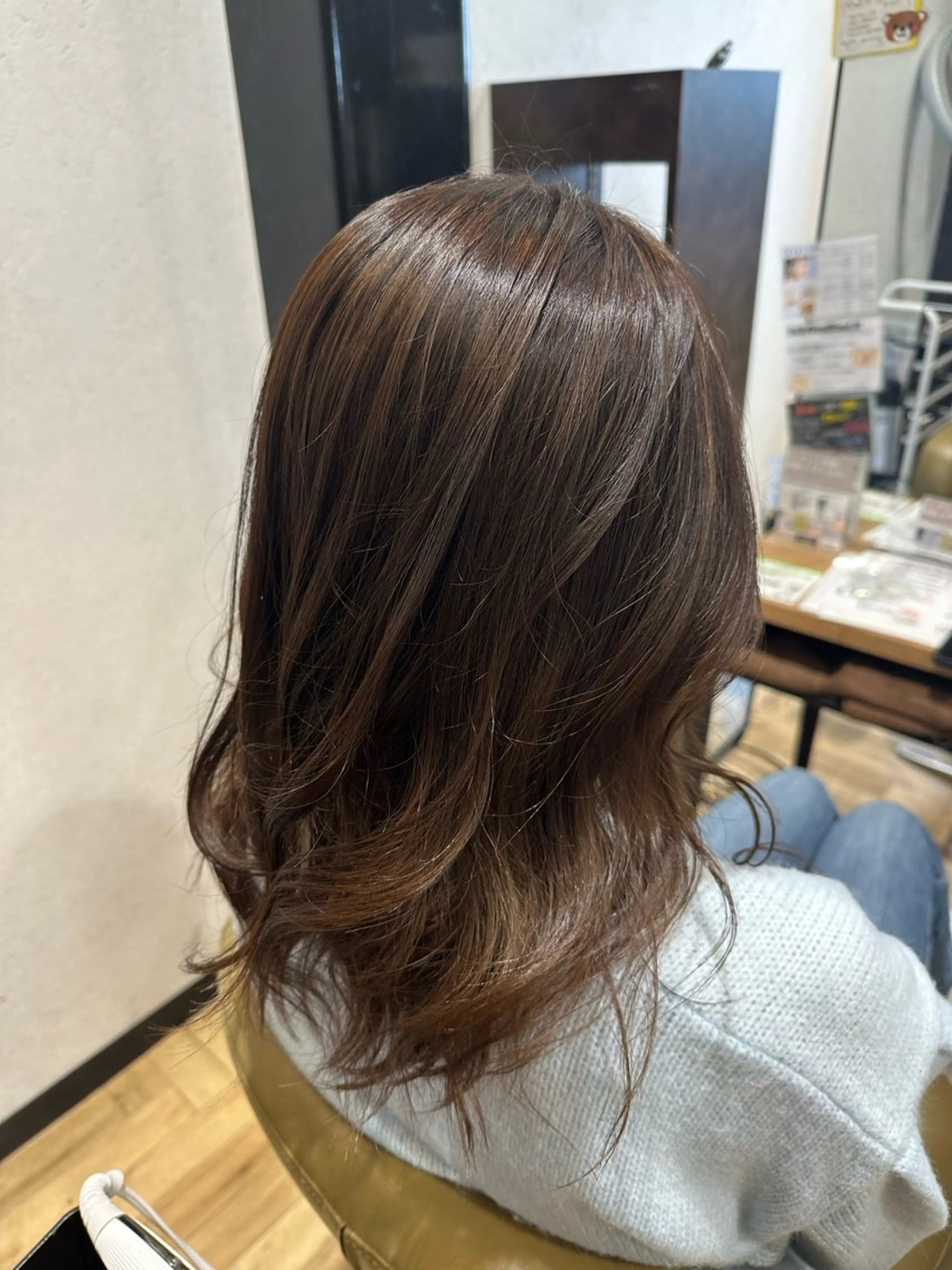 セミロング カラー ブリーチ ヘアカラー レイビューティー豊田 丸山店アシスタントのヘアスタイル