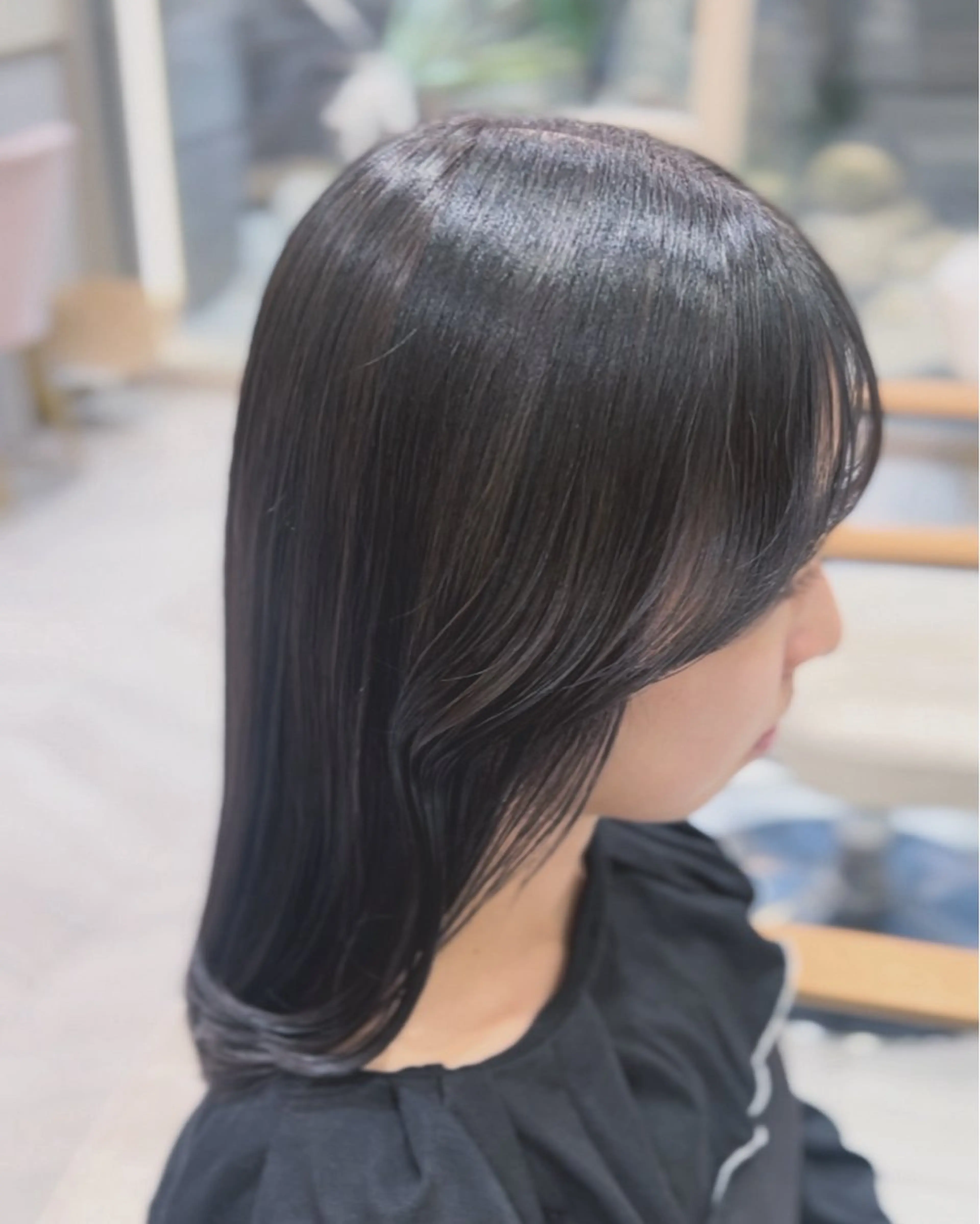 セミロング カラー ヘアカラー トリートメント 艶髪透明感🫧/ひか カットモデル募集✂︎のヘアスタイル