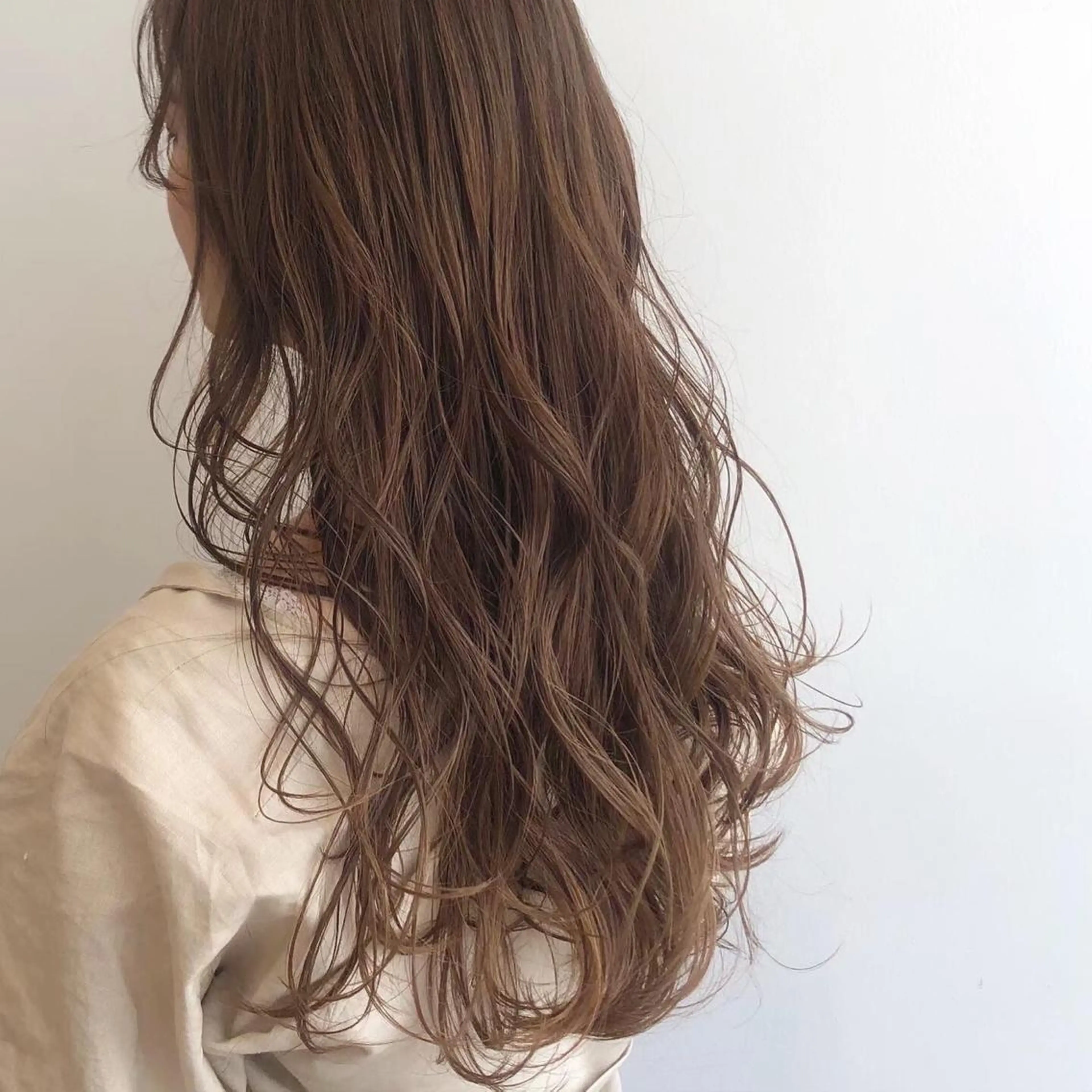 セミロング ブリーチ縮毛矯正 齊藤翔太のヘアスタイル