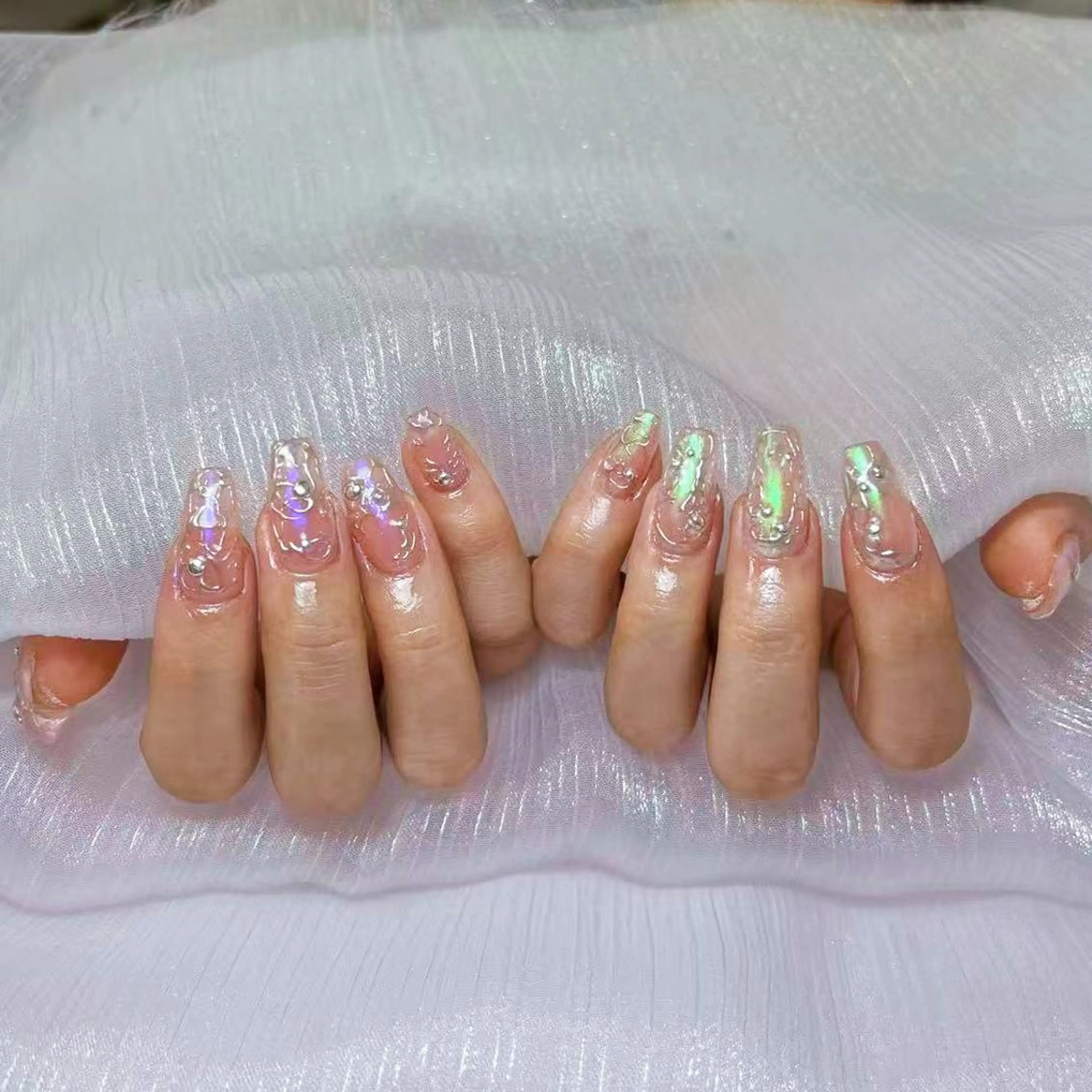 ネイル アートネイル オーロラネイル ガーリー キラキラネイル マグネットネイル ハンドネイル YOYO 💅のネイルデザイン