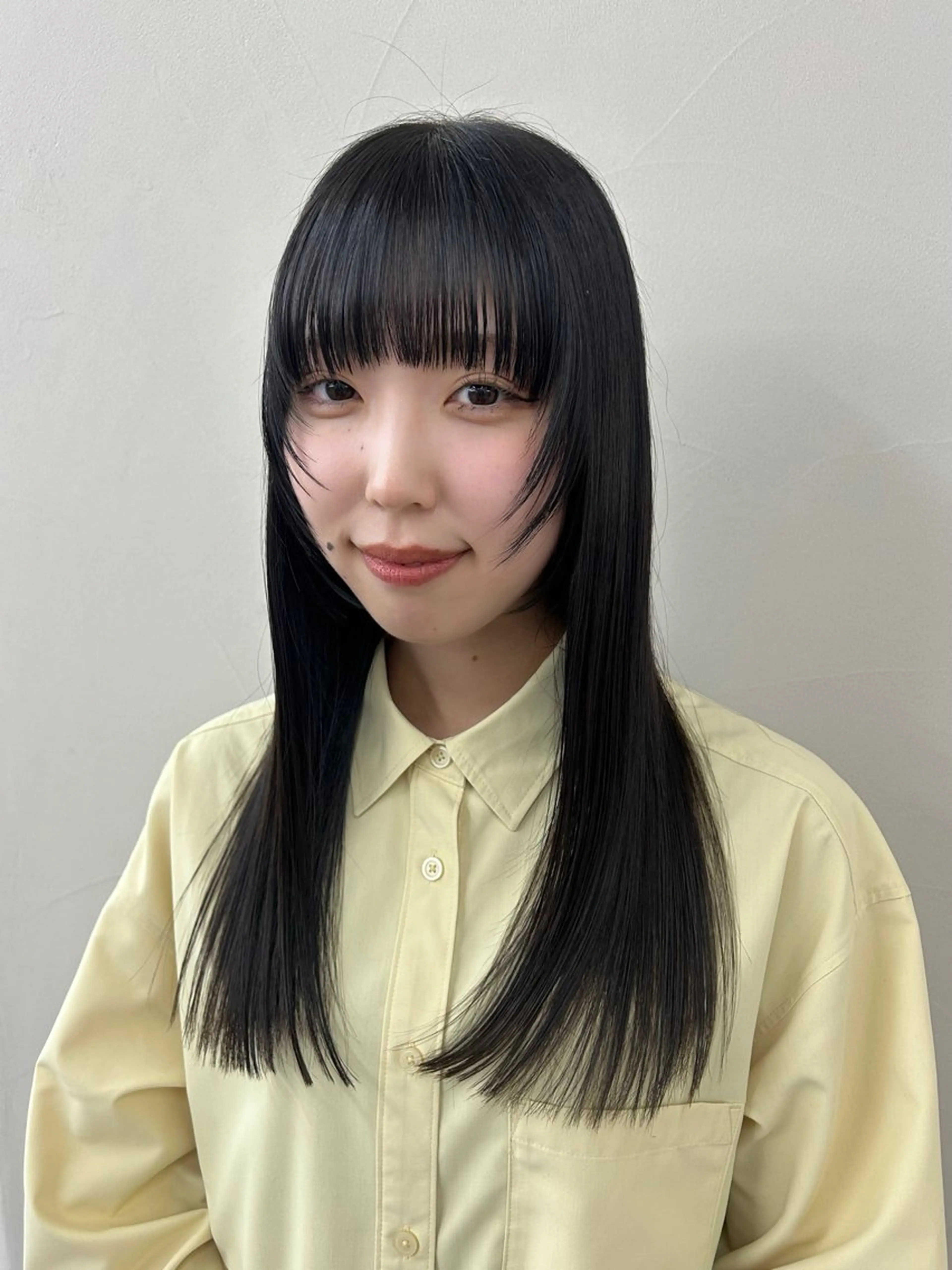 セミロング 顔まわりレイヤー レイヤーカット arte MAYU カットモデル募集のヘアスタイル