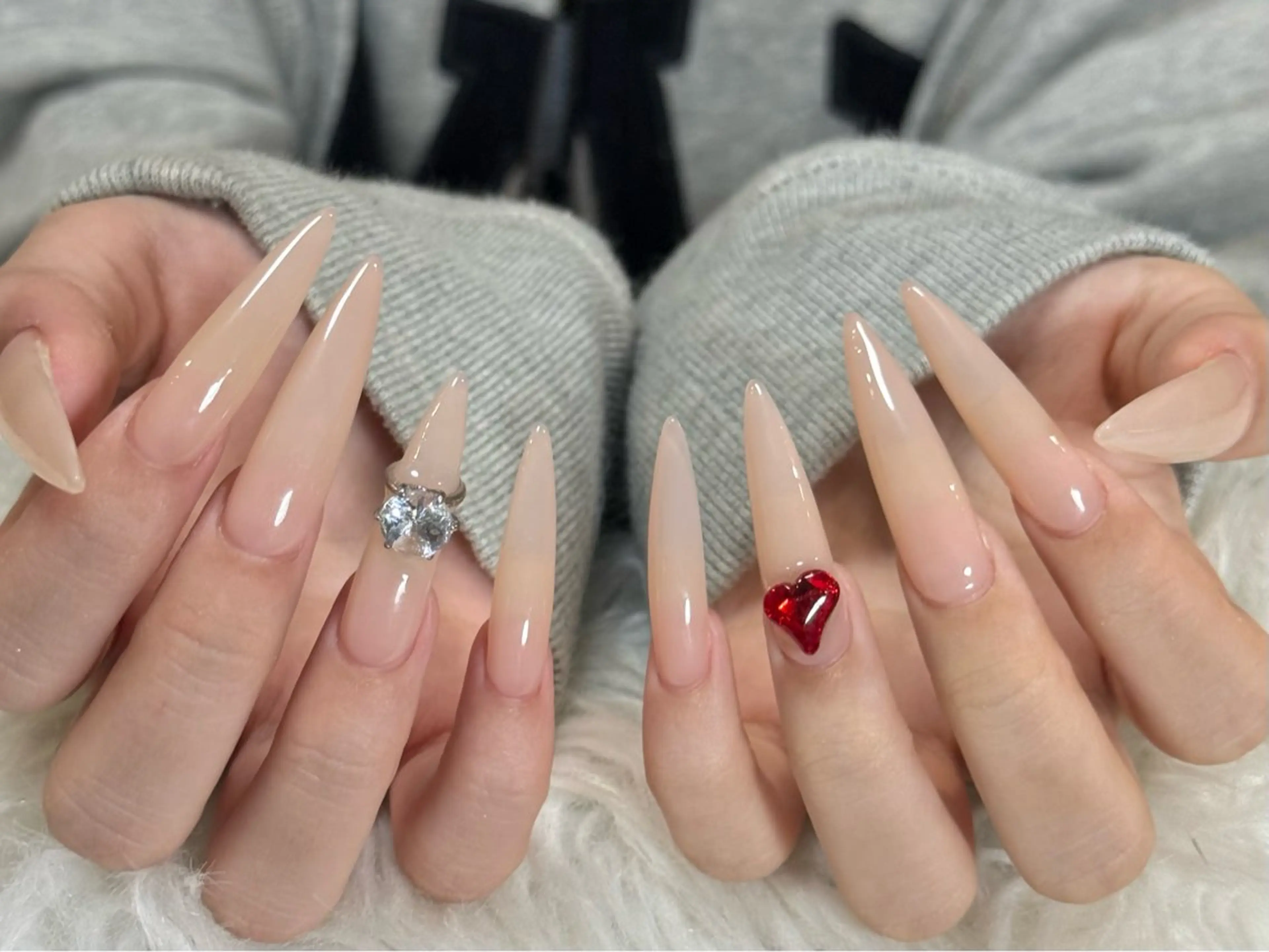 ネイル ボルドー ブラウン チークネイル ドット フットネイル ハンドネイル Julli ジュリのネイルデザイン