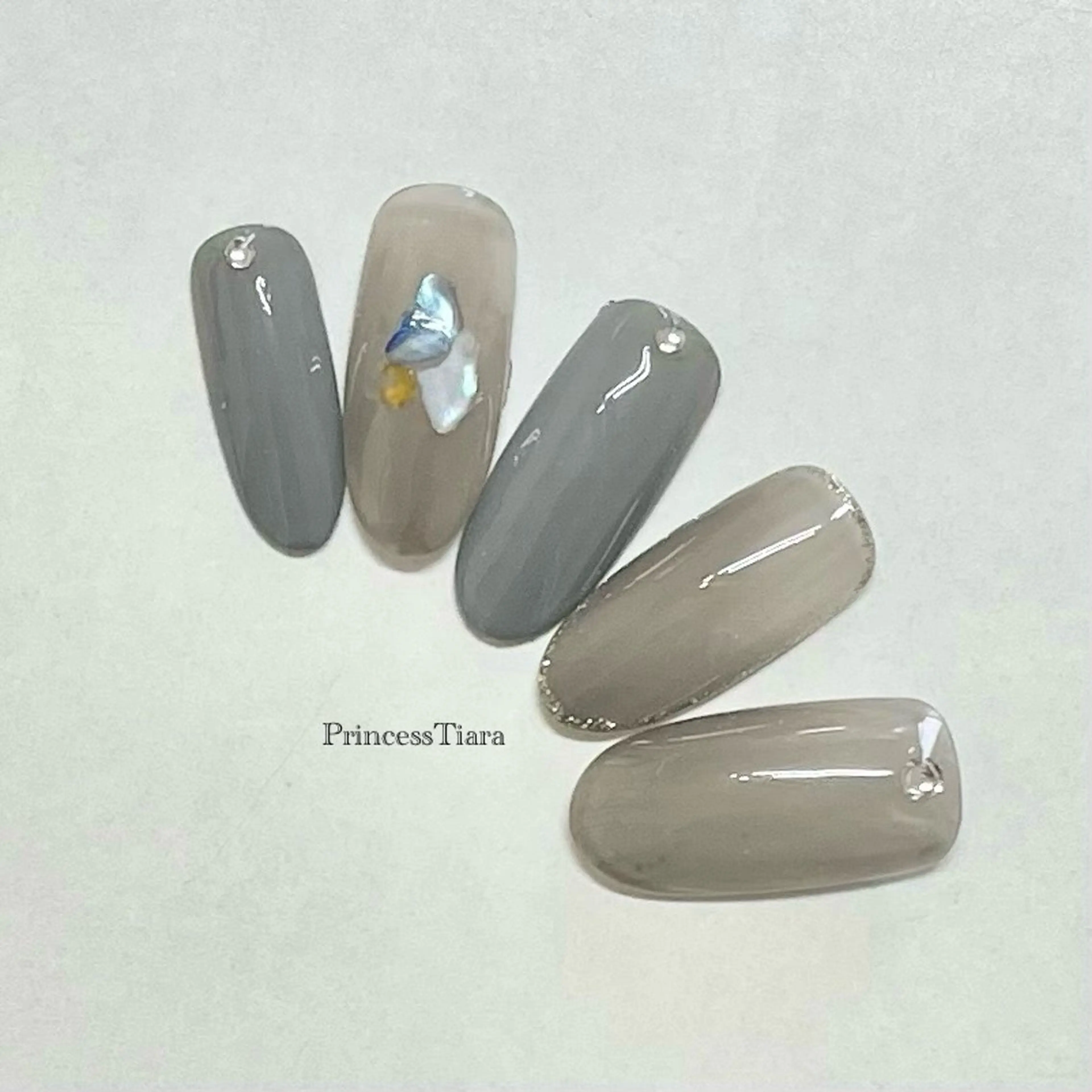 ネイル Grantulle collegeのネイルデザイン