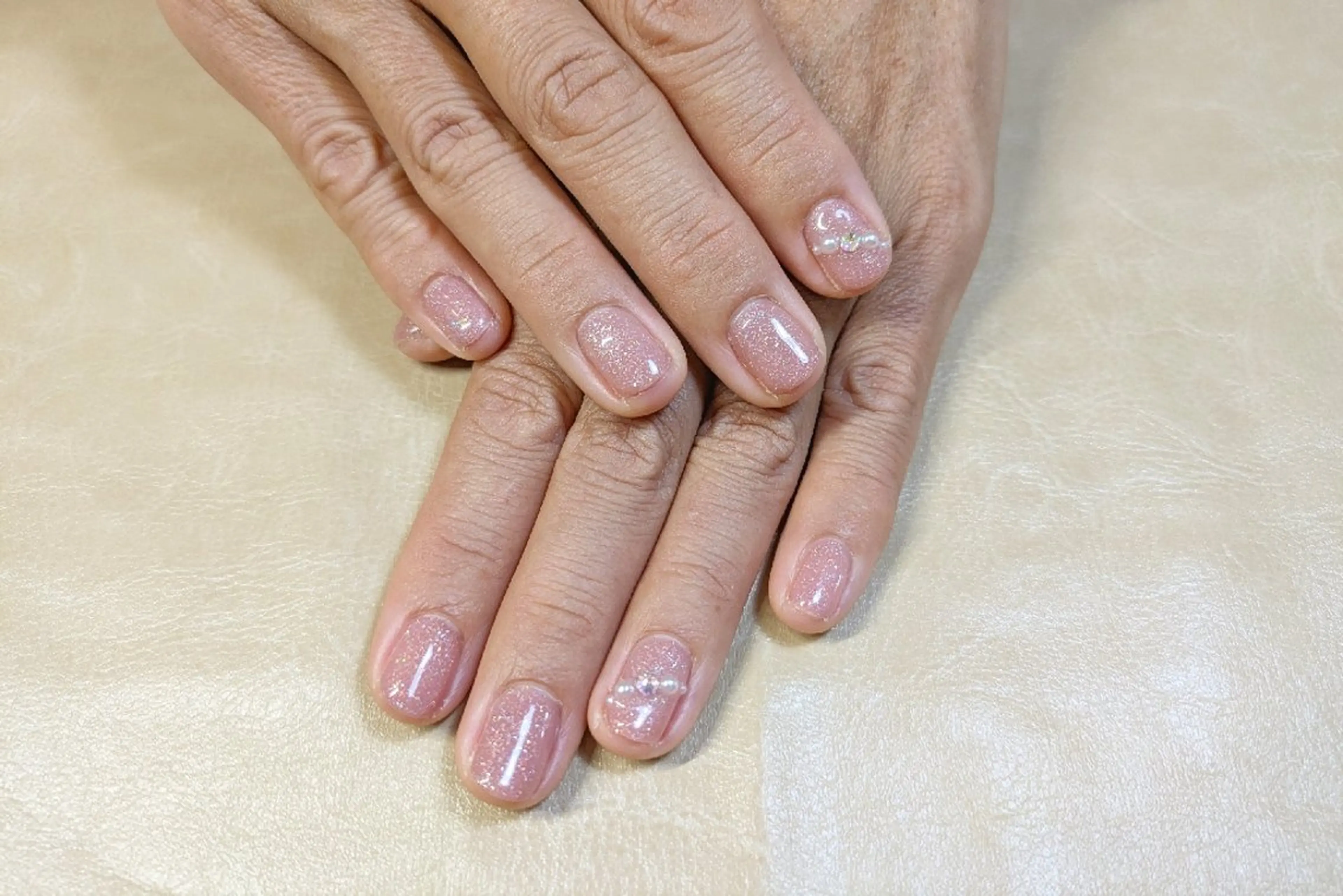 ネイル ラメ(グリッター) LYLY aiのネイルデザイン