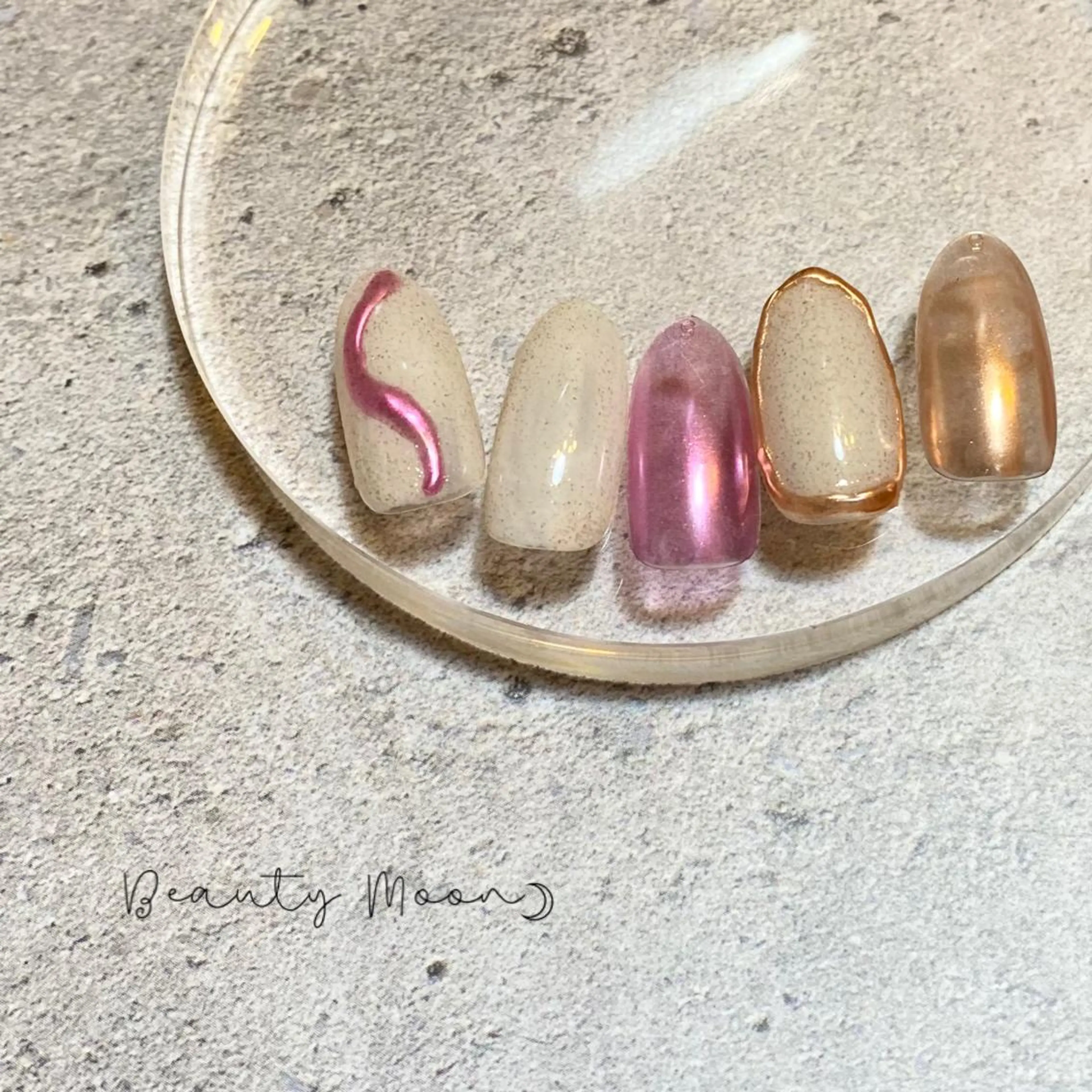 ネイル アートネイル ブラウン クリアネイル ハート ミラーネイル beauty ☪︎moonのネイルデザイン